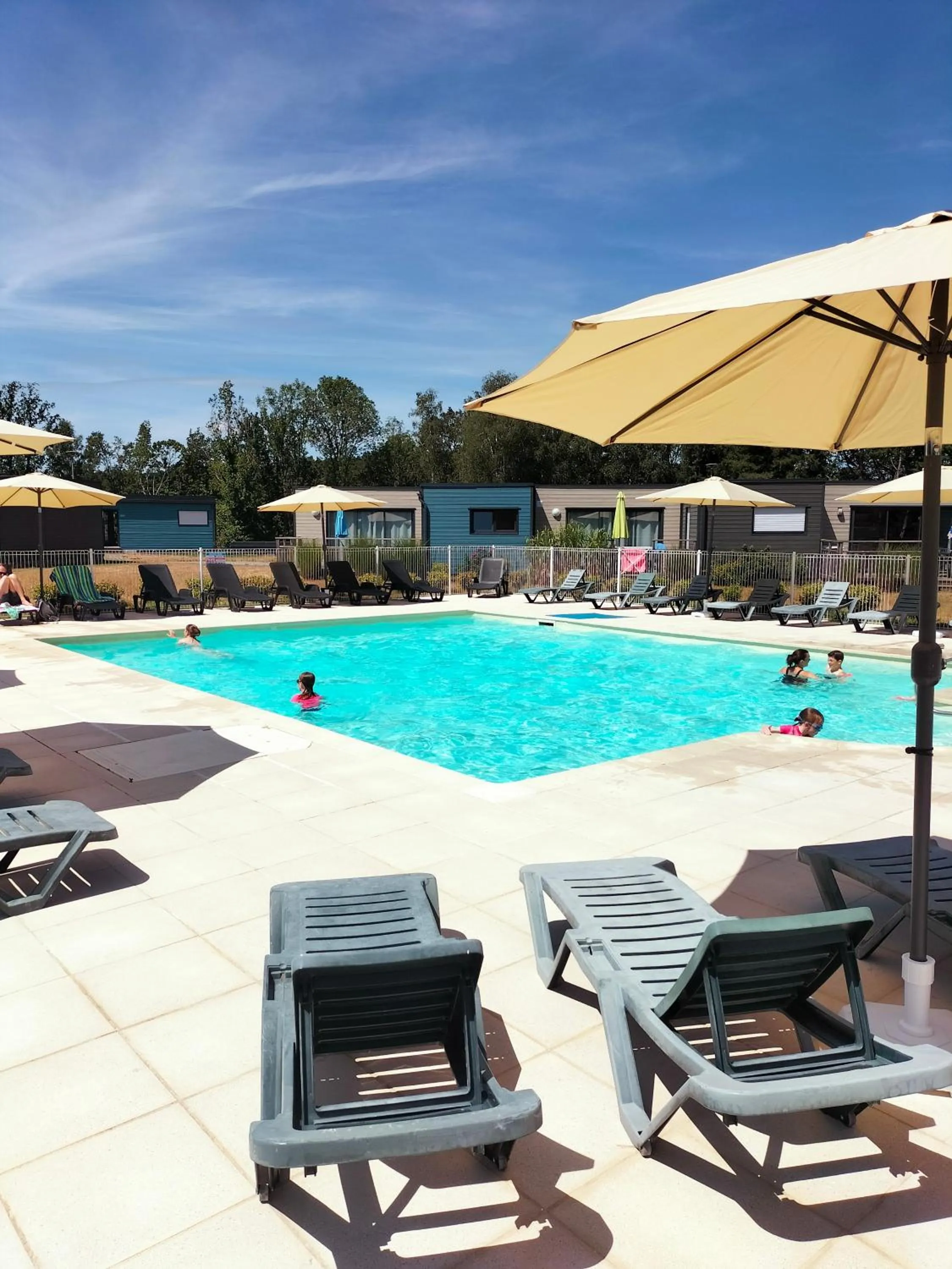 Pool view in Terres de France - Le Domaine du Moulin Neuf