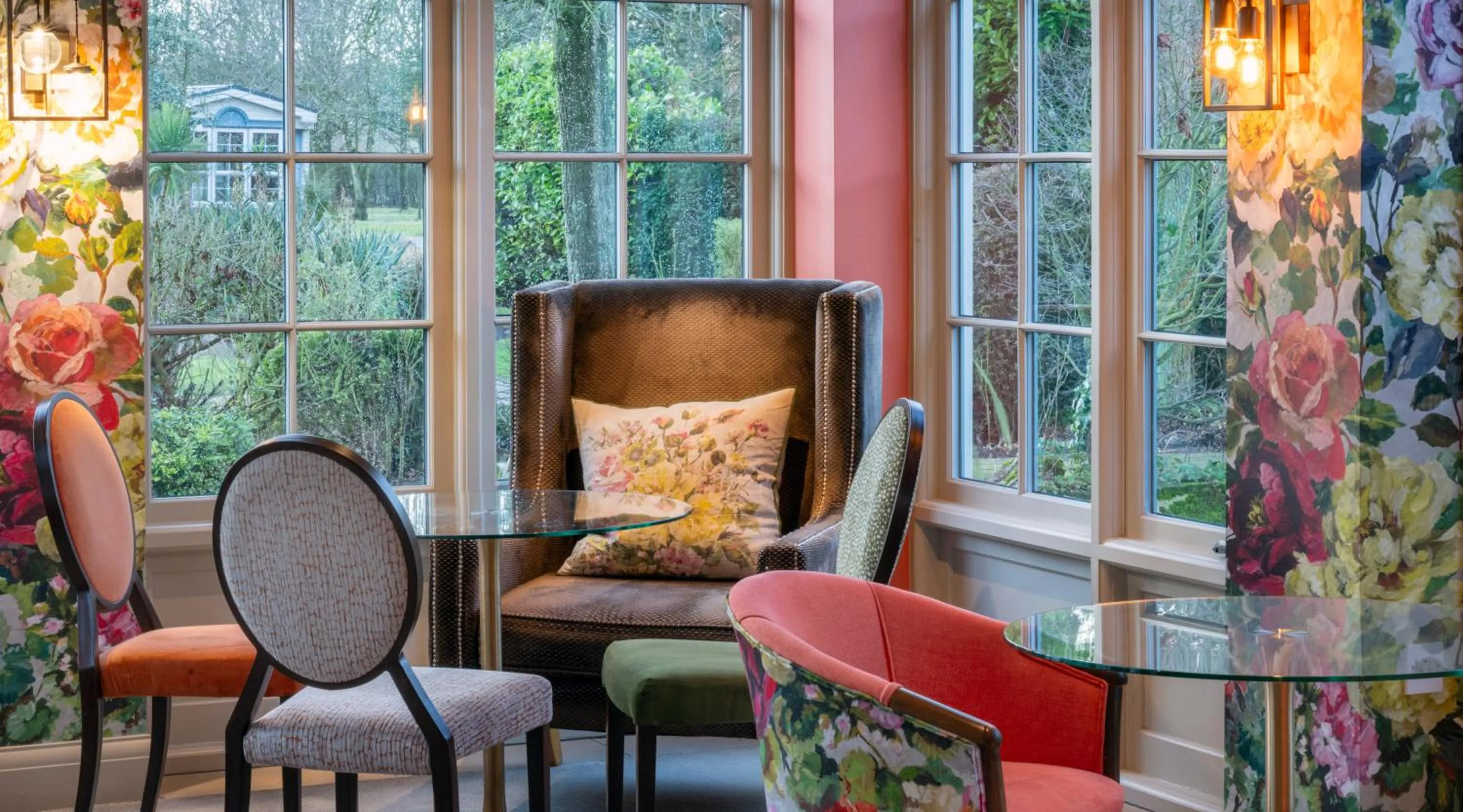 Lounge or bar in Park Farm Hotel