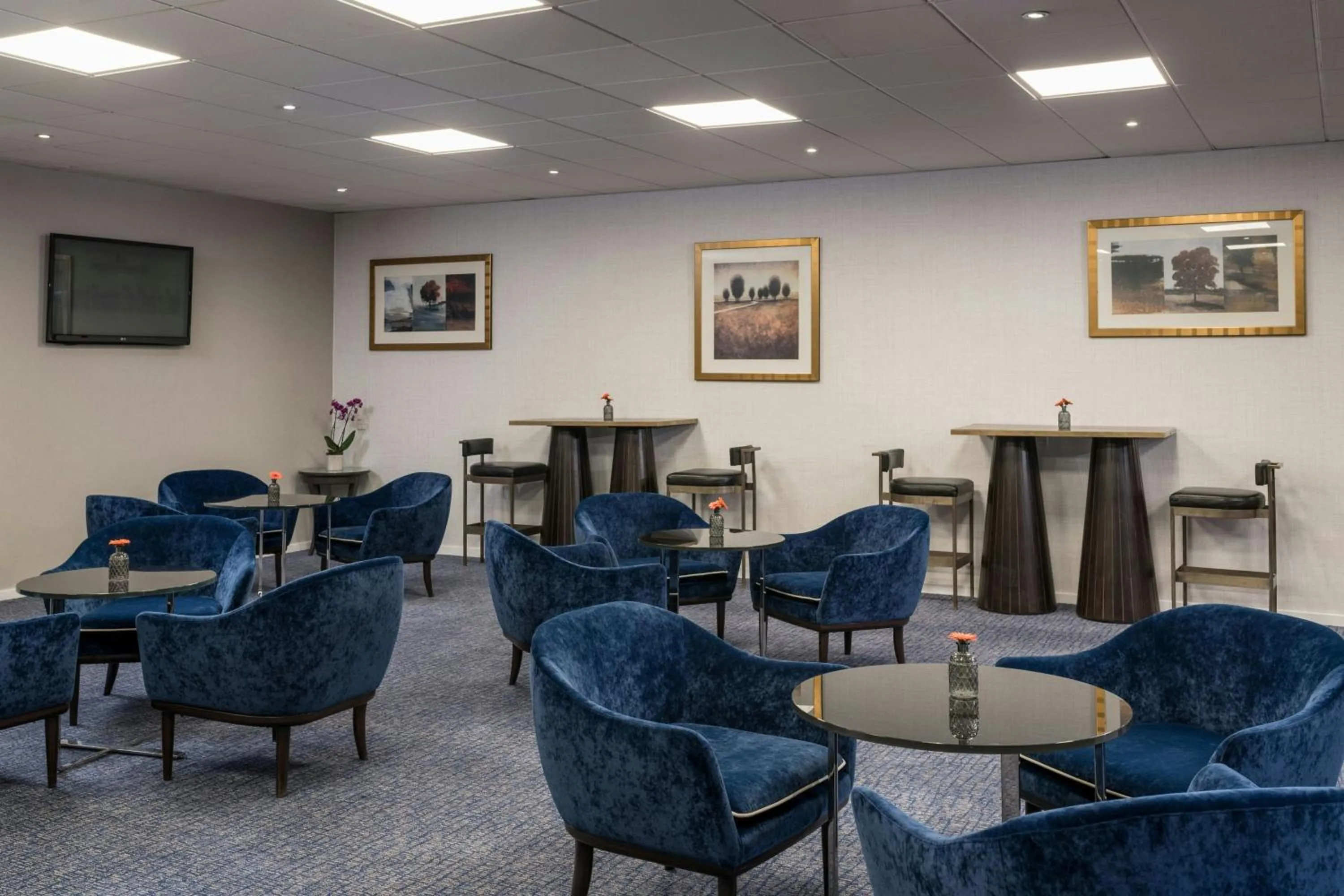 Meeting/conference room in Renaissance London Heathrow Hotel