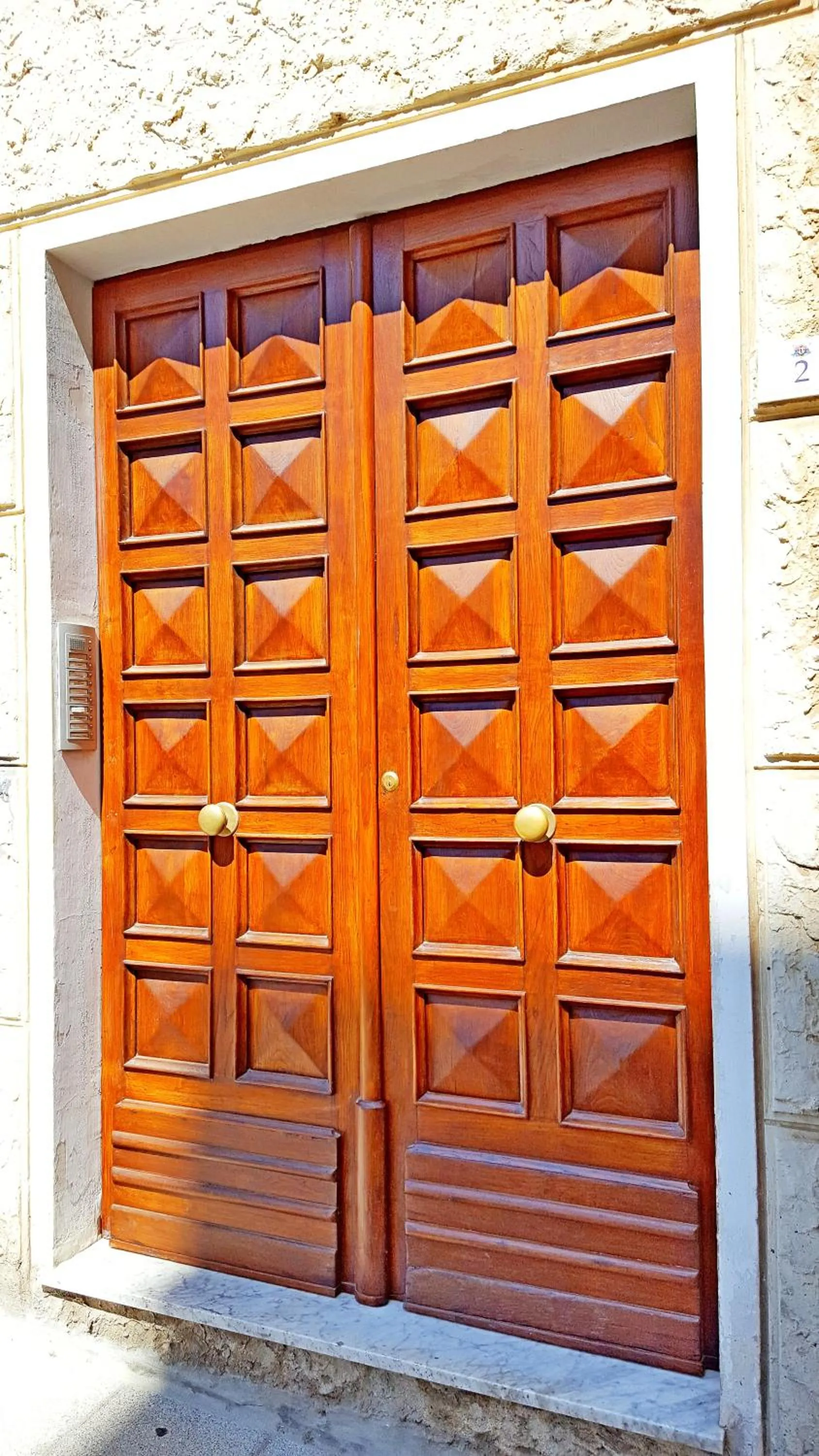 Property building in Colibrì Prestige Rooms - Roman Ruins View