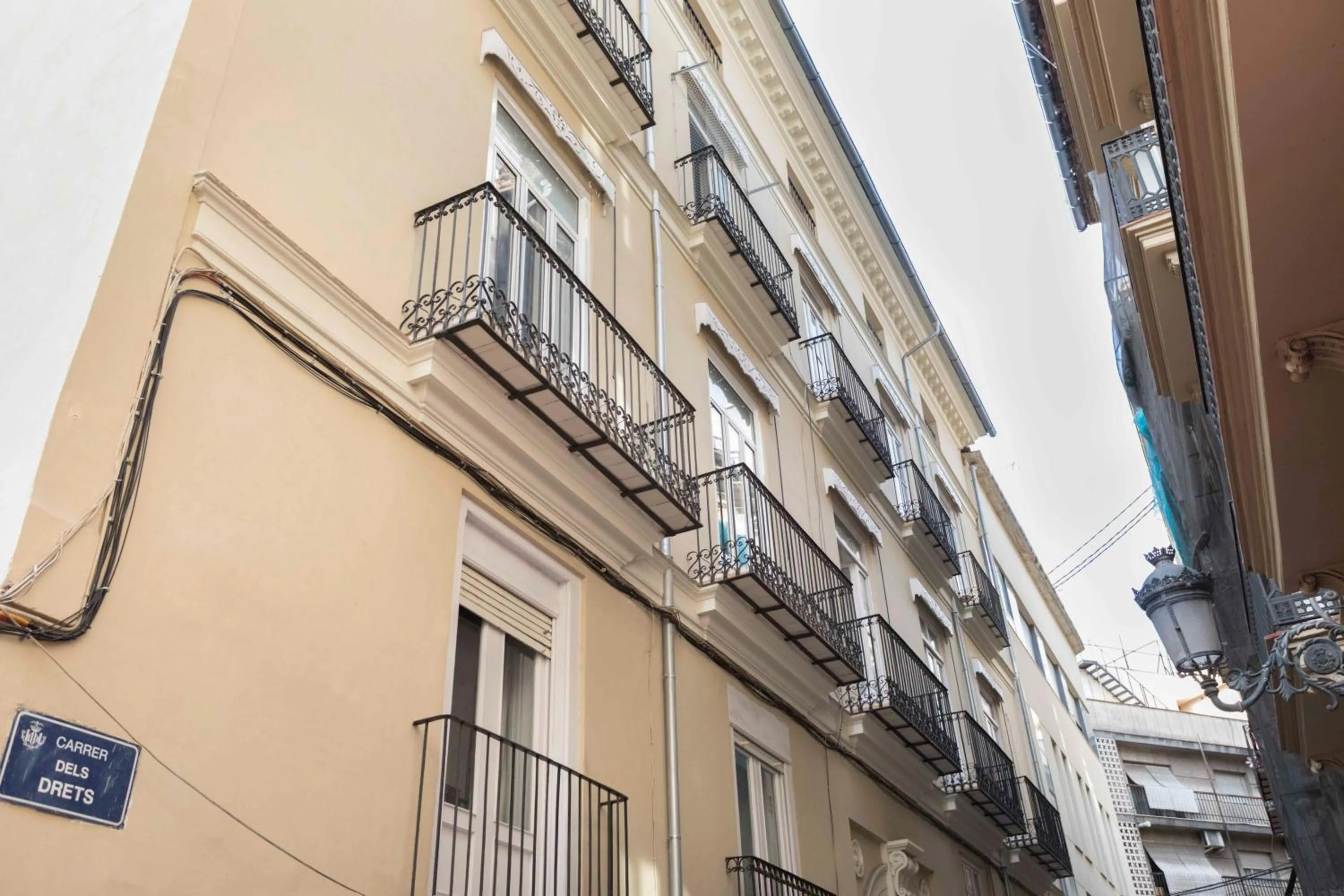 Property building in Total Valencia Vintage