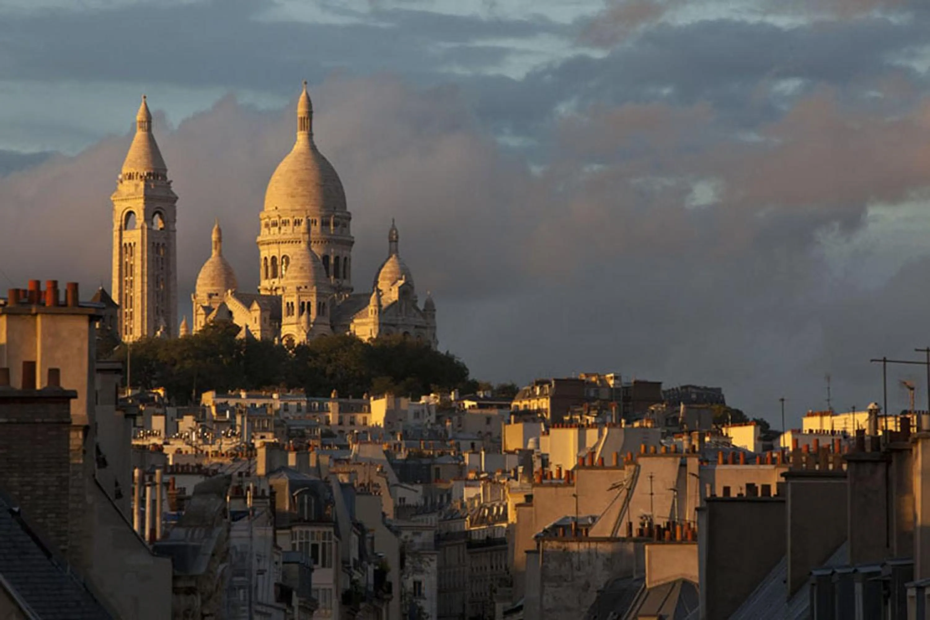 Landmark view in Cote Montmartre
