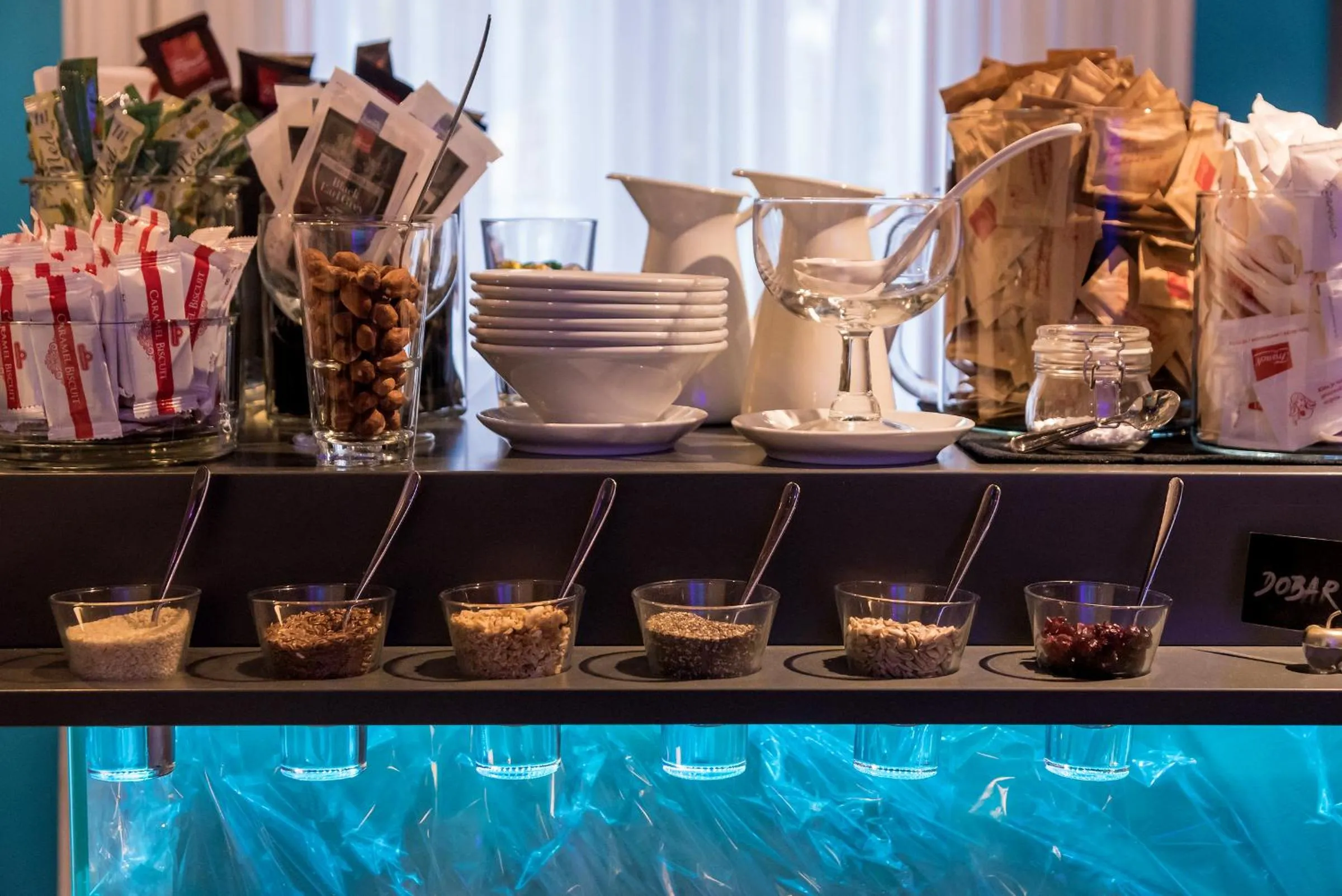 Food and drinks in Design B&B Bacvice Arti