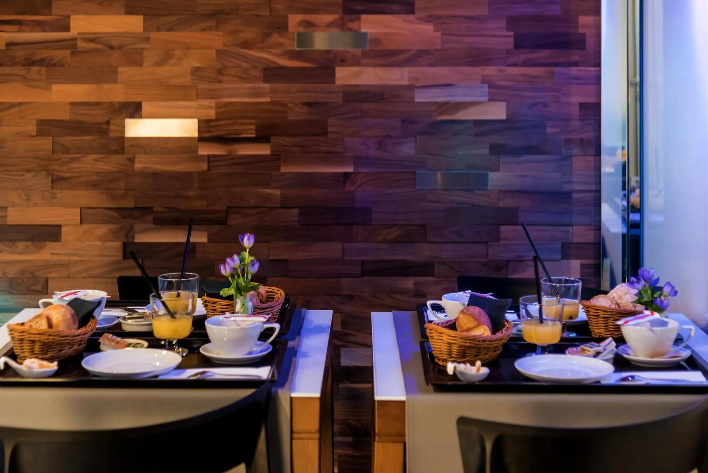 Restaurant/places to eat in Design B&B Bacvice Arti