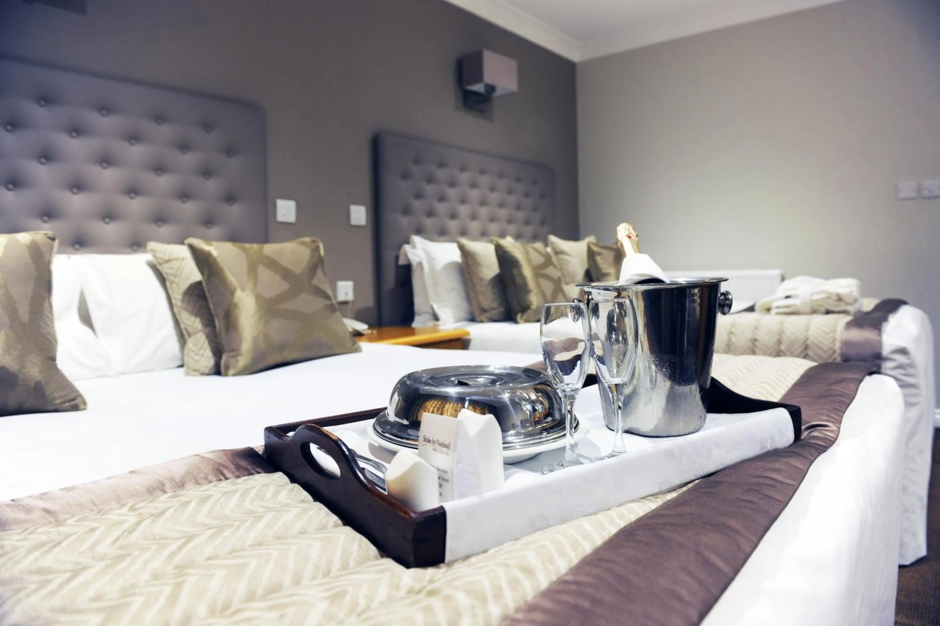 Bed in Stoke By Nayland Hotel, Golf & Spa