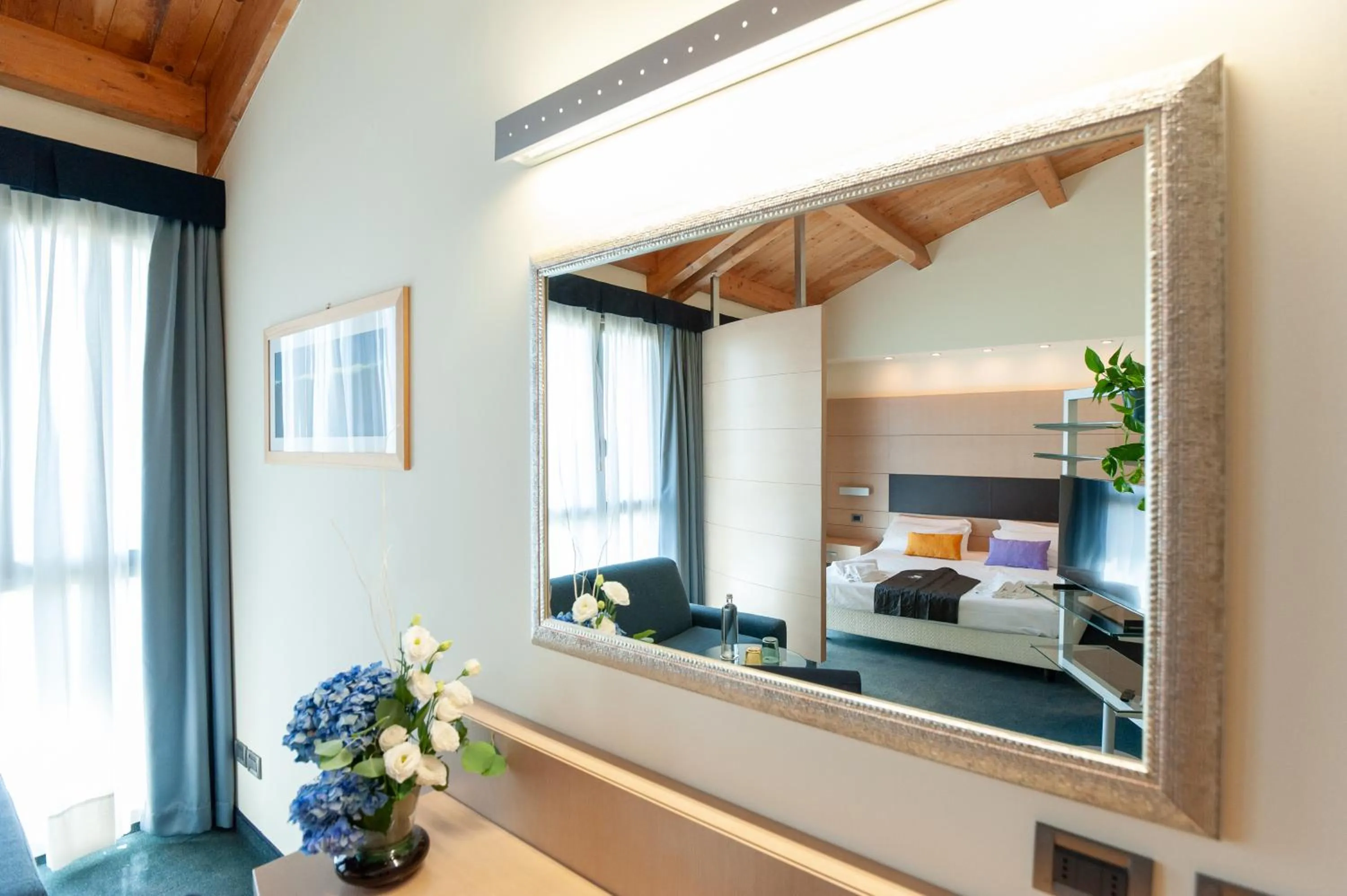 Decorative detail, Bed in Concordia Hotel