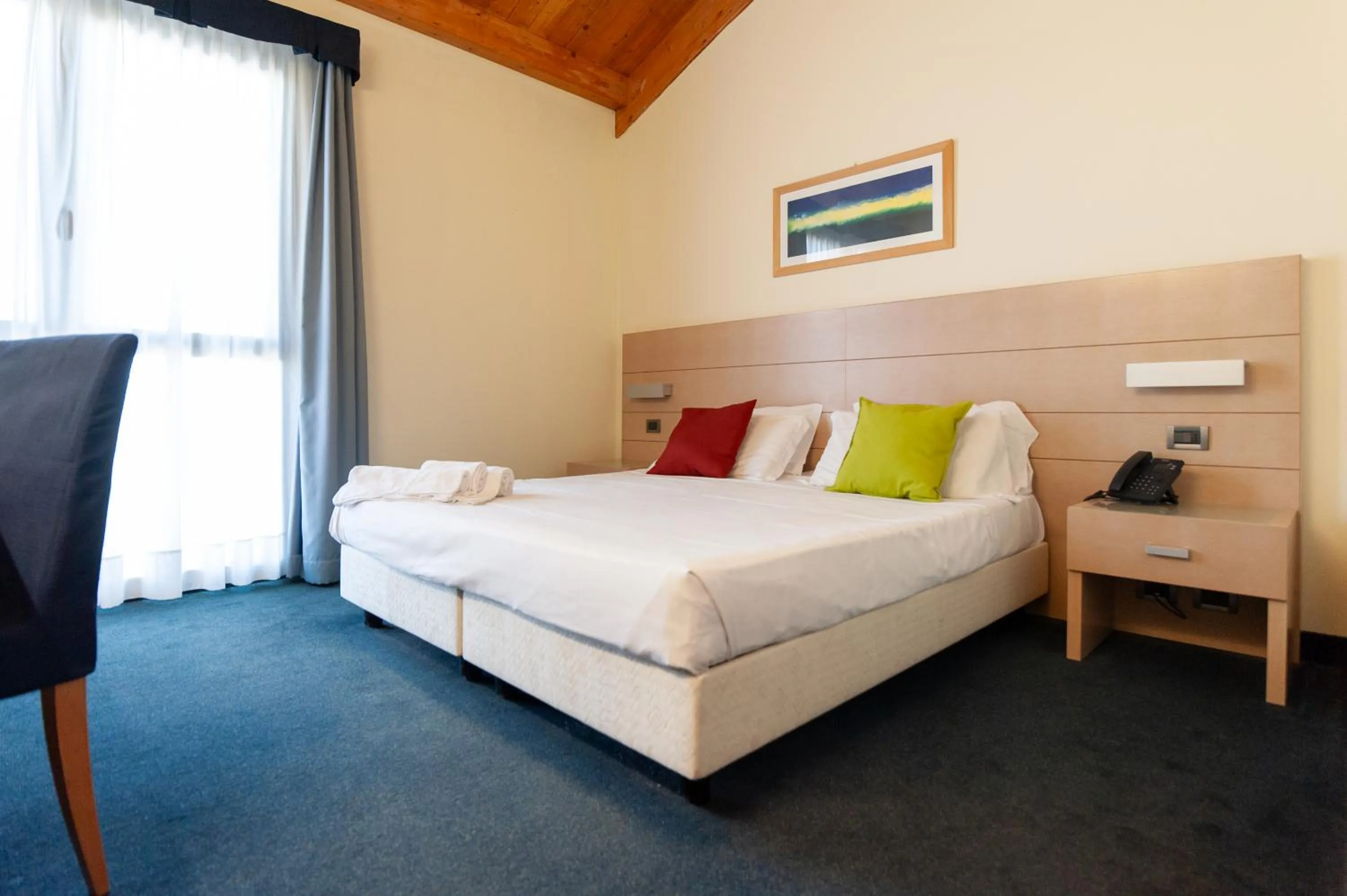 Bedroom, Bed in Concordia Hotel