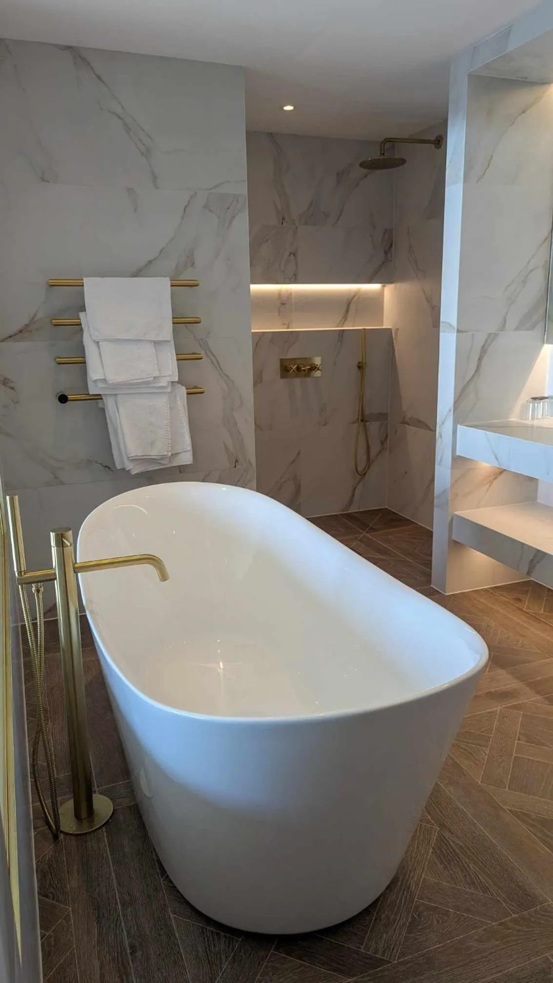 Bathroom in Glendower Hotel BW Signature Collection