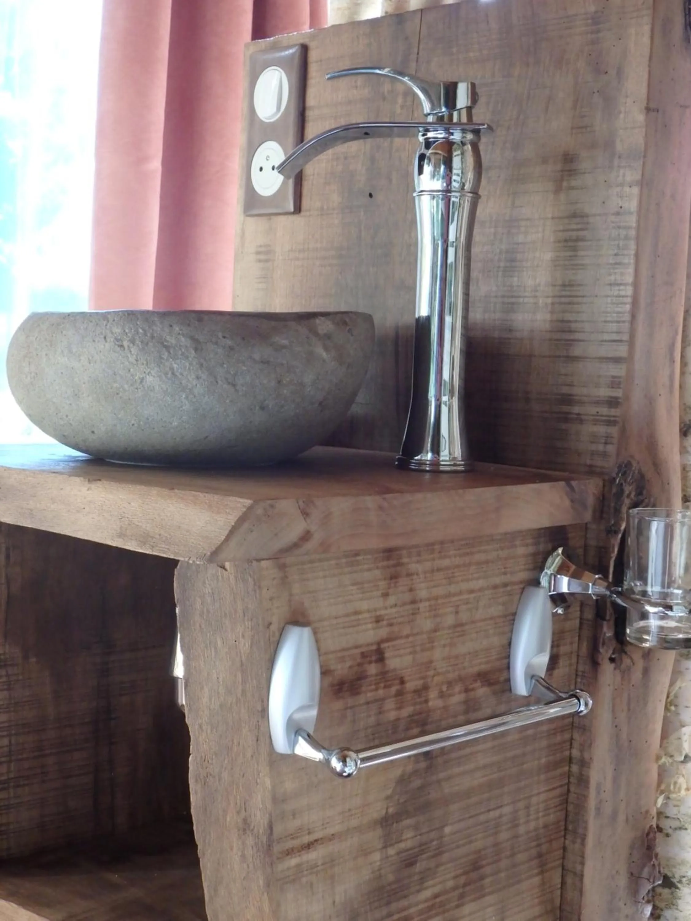 Kitchen or kitchenette in Le p'tit nid de Gabriel