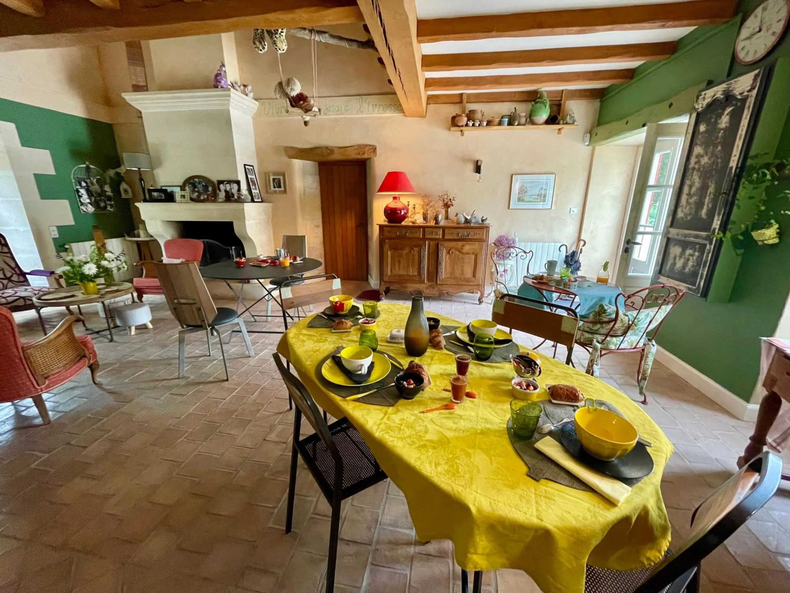 Seating area in Le p'tit nid de Gabriel