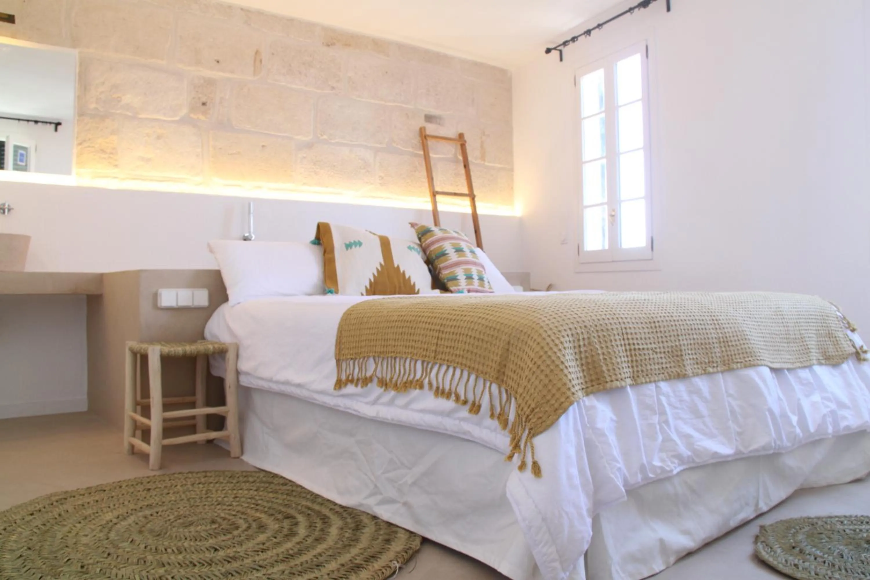 Deluxe Double Room with Bath in S'Esparteria Hotel