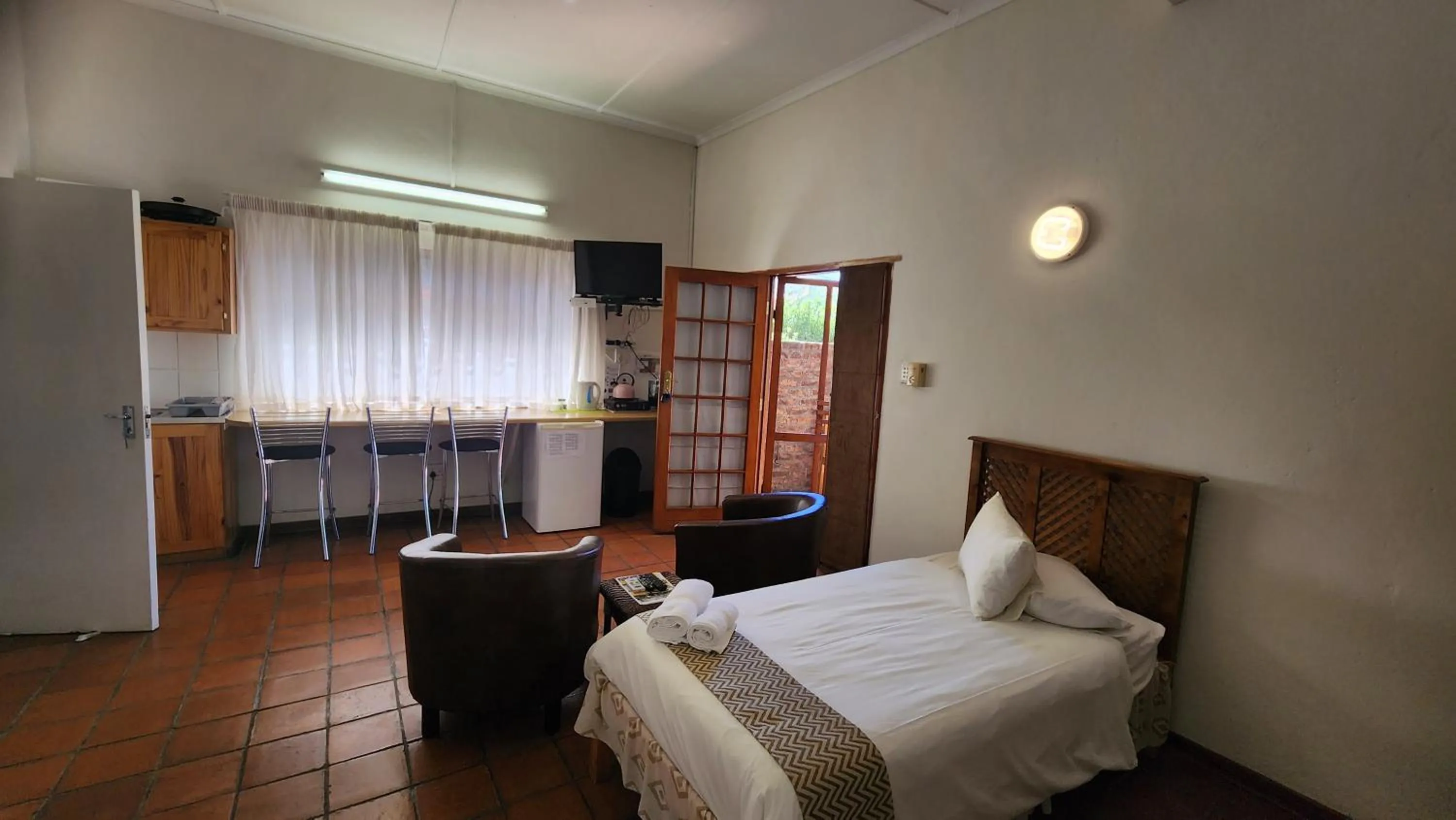 TV and multimedia, Bed in Country Village