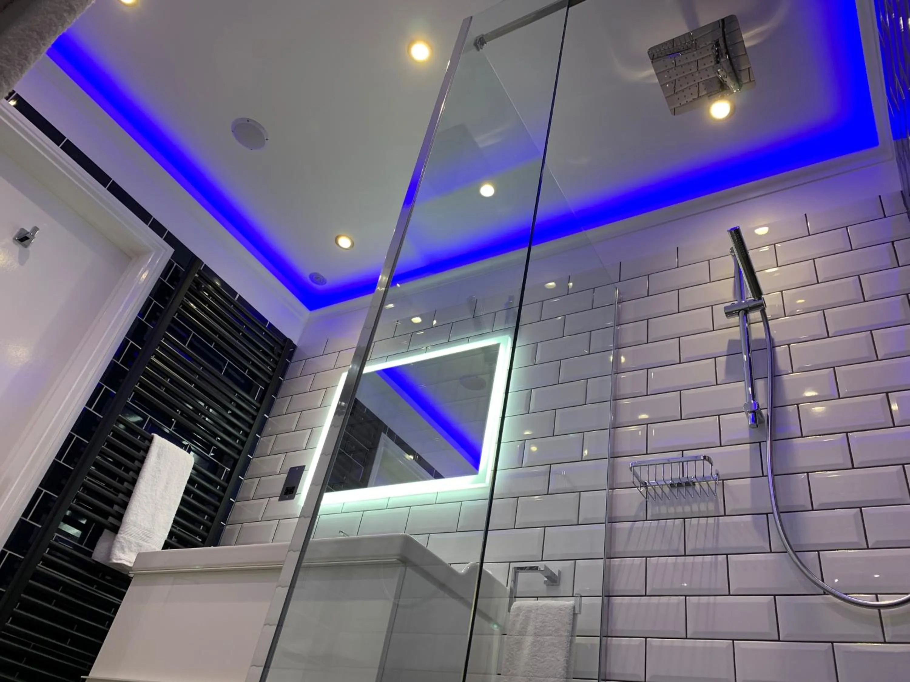 Shower in The 25 Boutique B&B - Adults Only