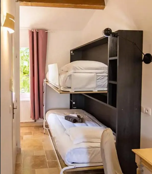 bunk bed, Bed in Logis Hotel Restaurant Le Domaine de la Régalière
