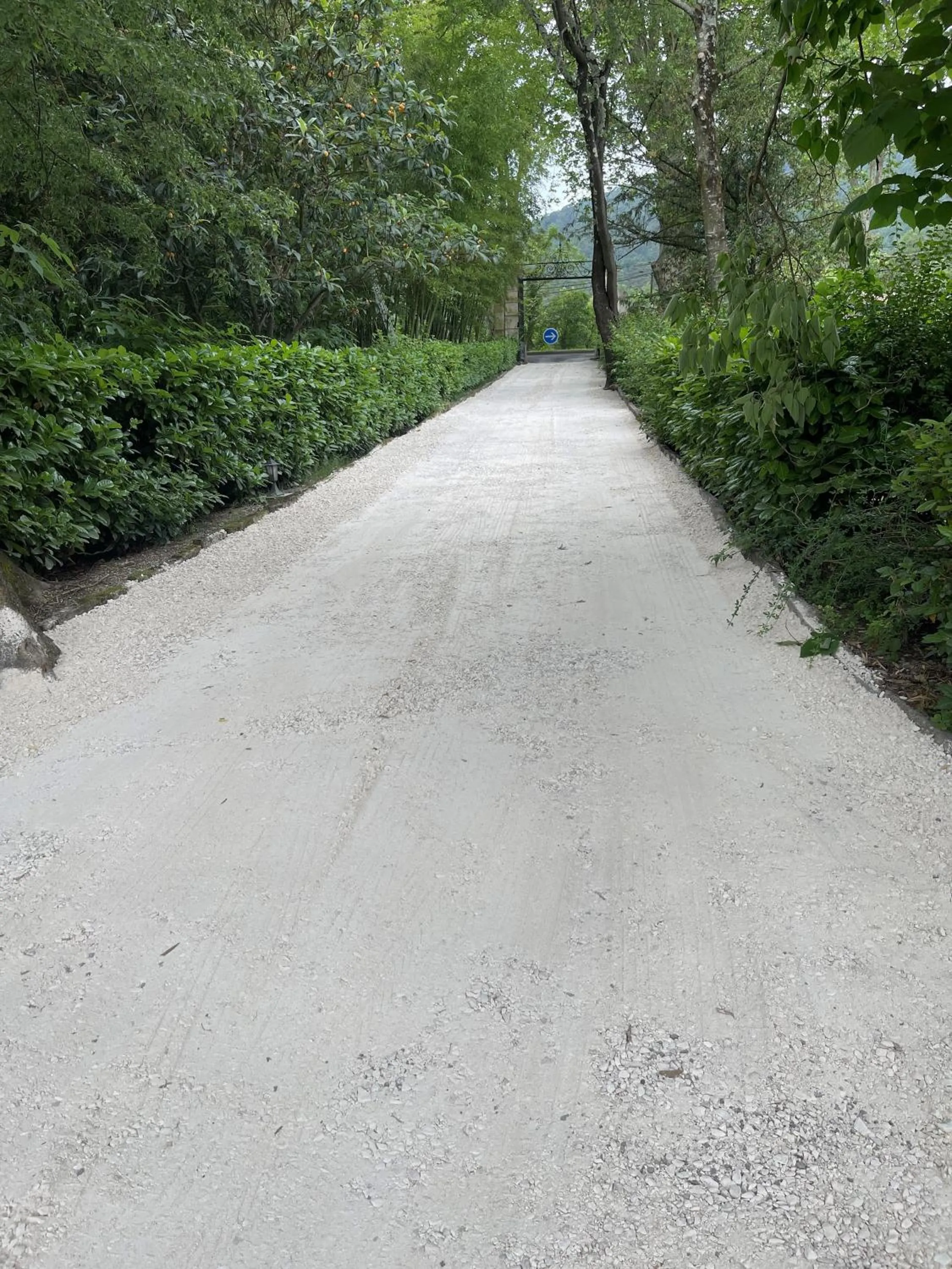 Facade/entrance in Logis Hotel Restaurant Le Domaine de la Régalière