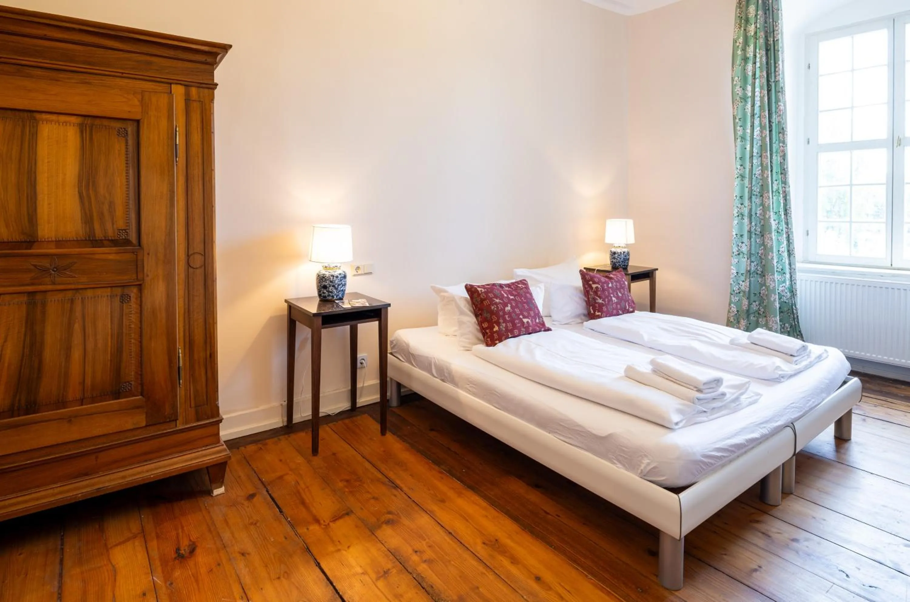 Bedroom, Bed in Kloster Hedersleben