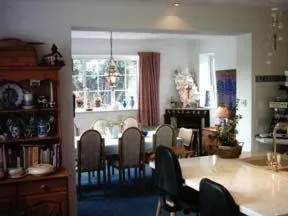 Waratah Lodge