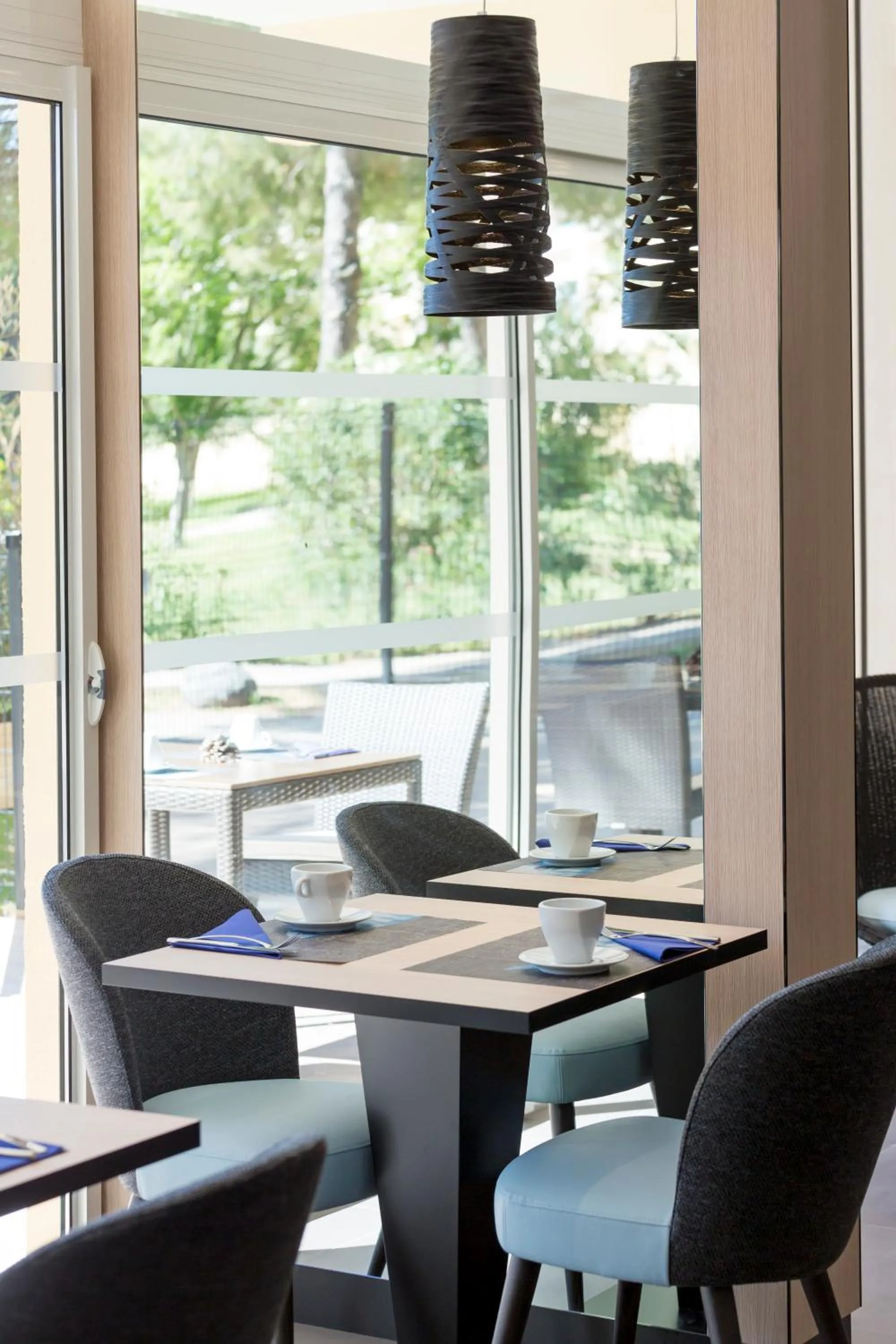 Decorative detail in Logis Hôtel Les Pins - Opéralia