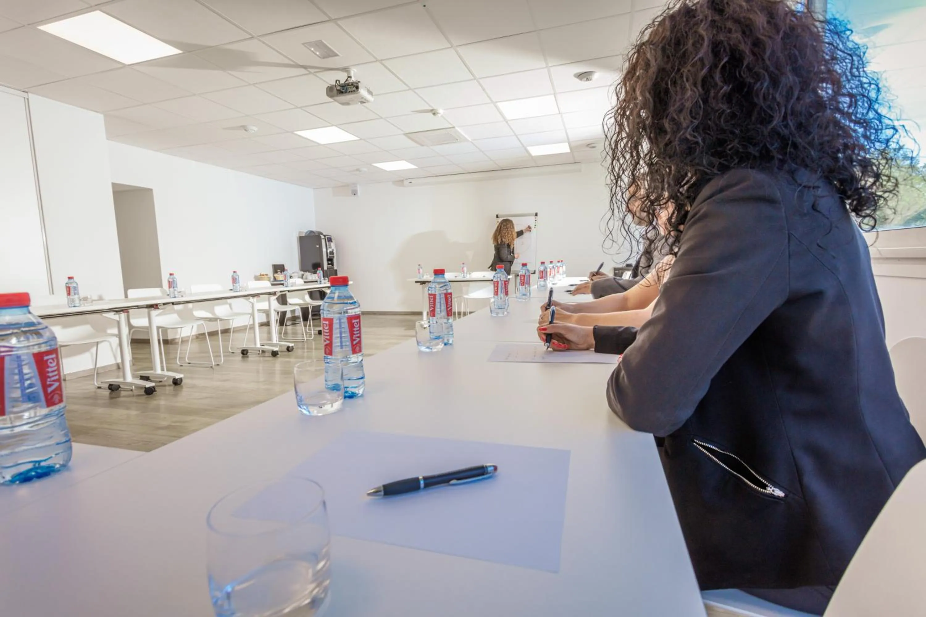Banquet/Function facilities in Logis Hôtel Les Pins - Opéralia