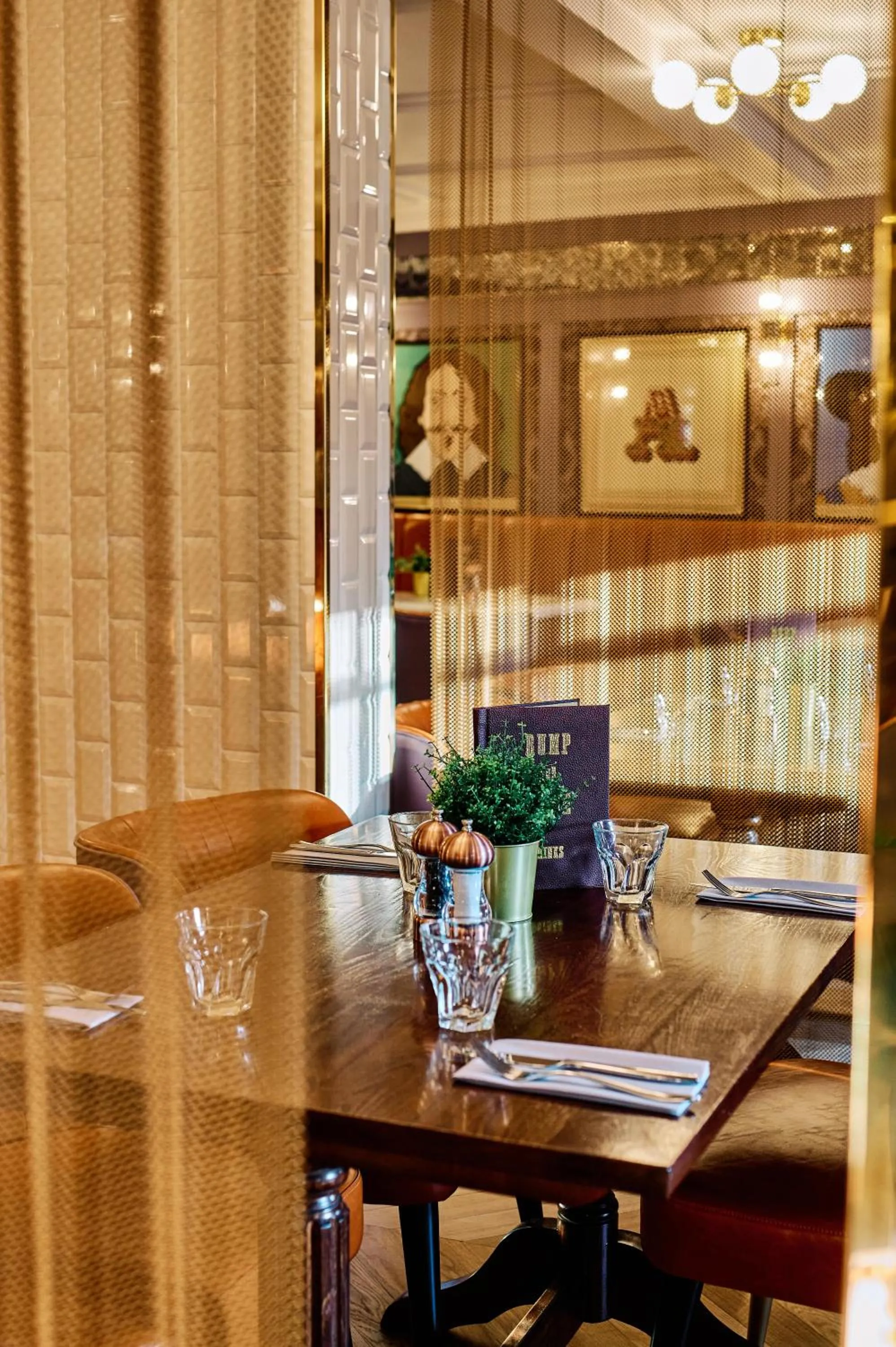 Restaurant/places to eat in Hotel Cromwell Stevenage