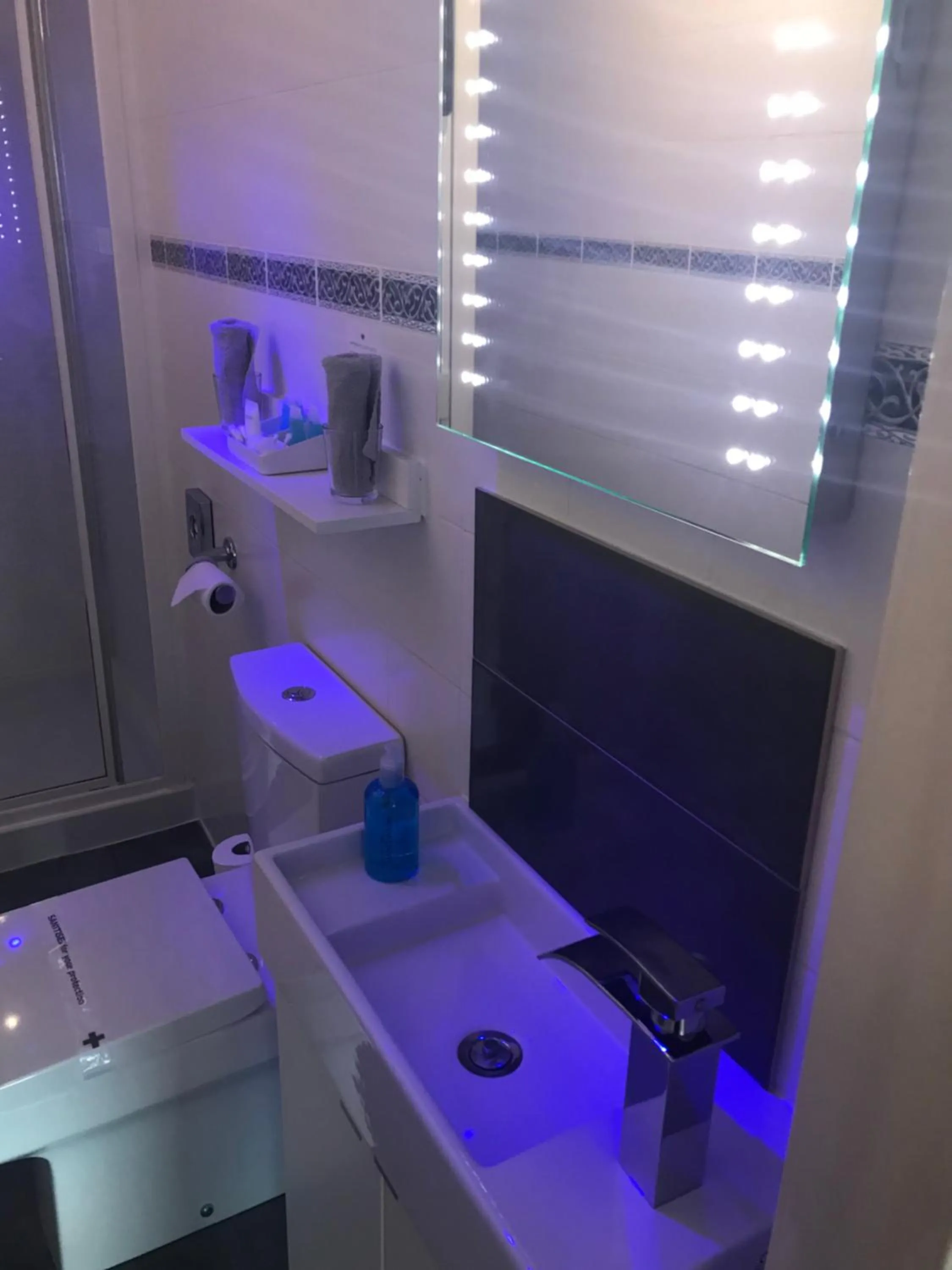 Bathroom in Beechwood Ensuite Guest House