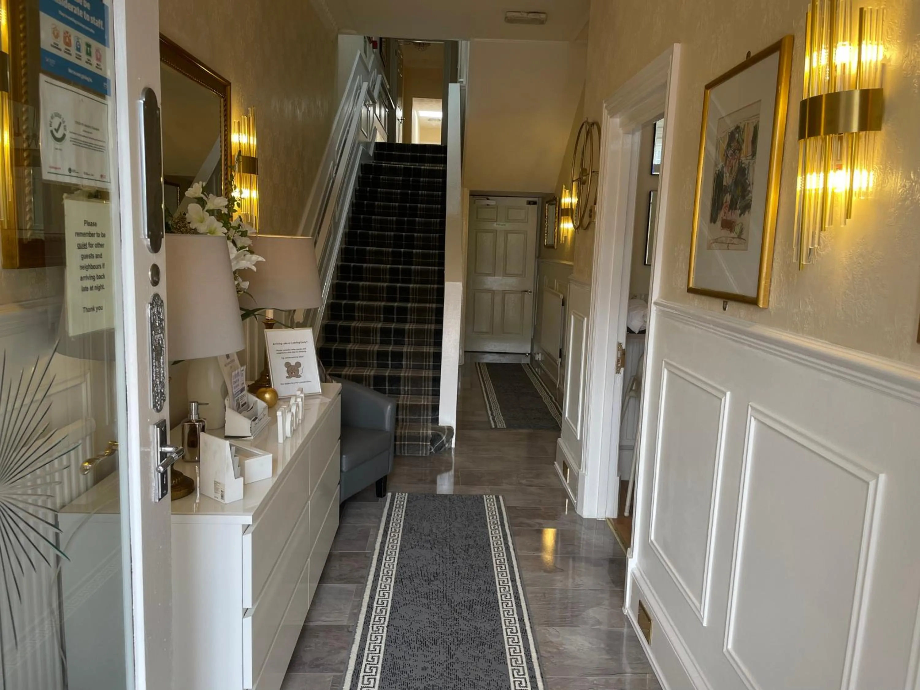 Property building in Beechwood Ensuite Guest House