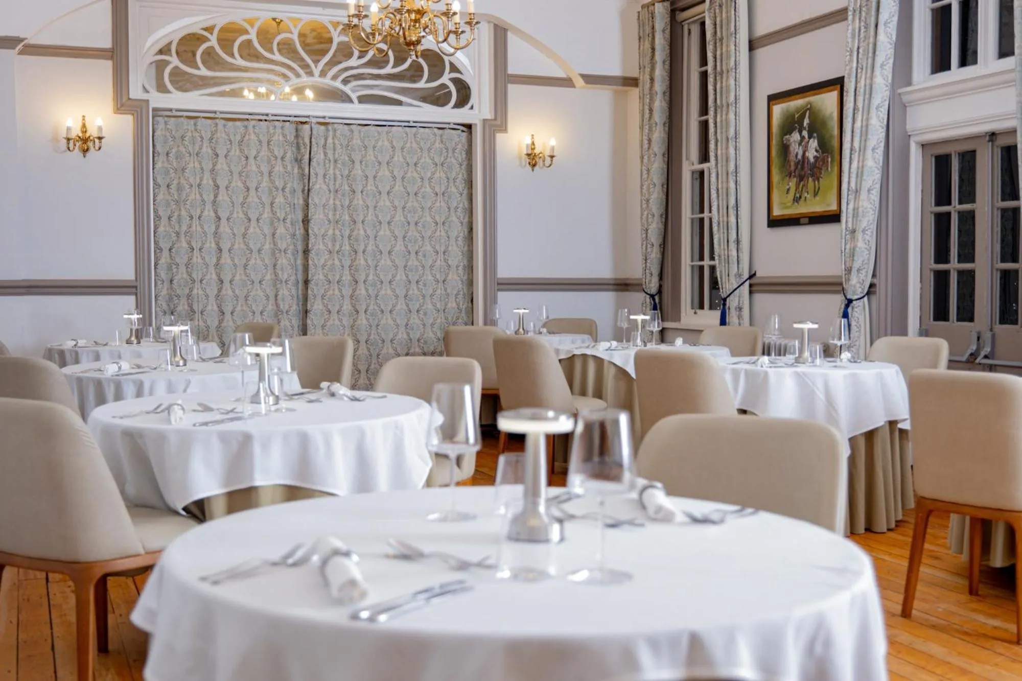 Restaurant/places to eat in Nunsmere Hall Hotel