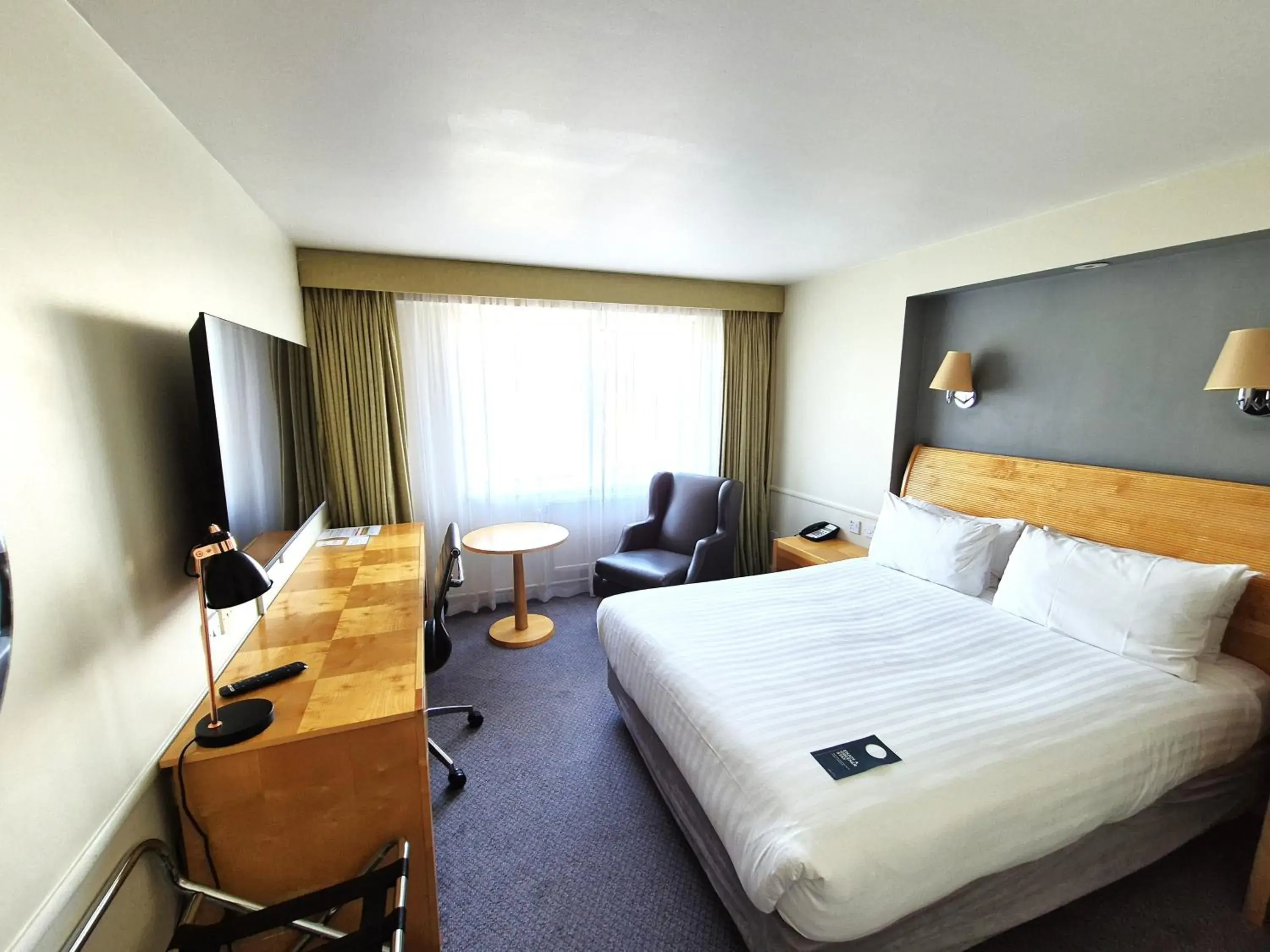 Standard Room in Holiday Inn Basildon by IHG Standard Room in Holiday Inn Basildon by IHG