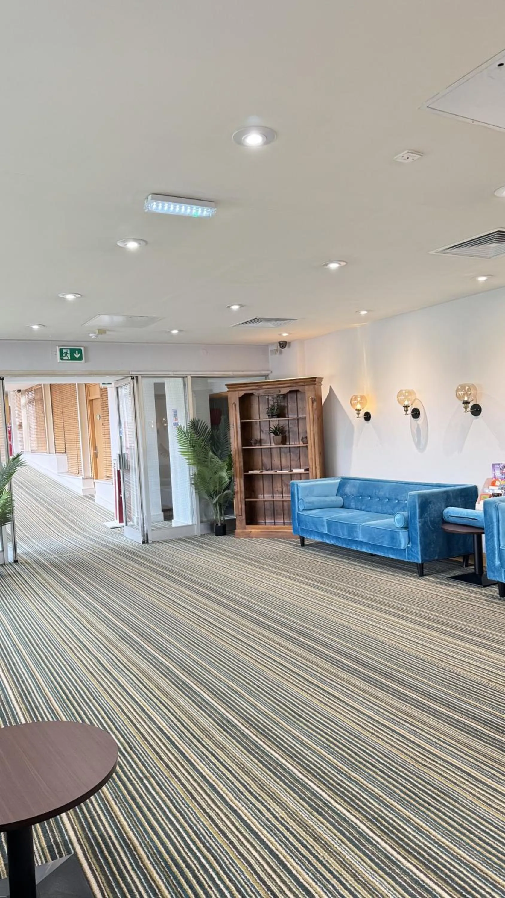 Seating area, Bed in Britannia Hotel Bolton