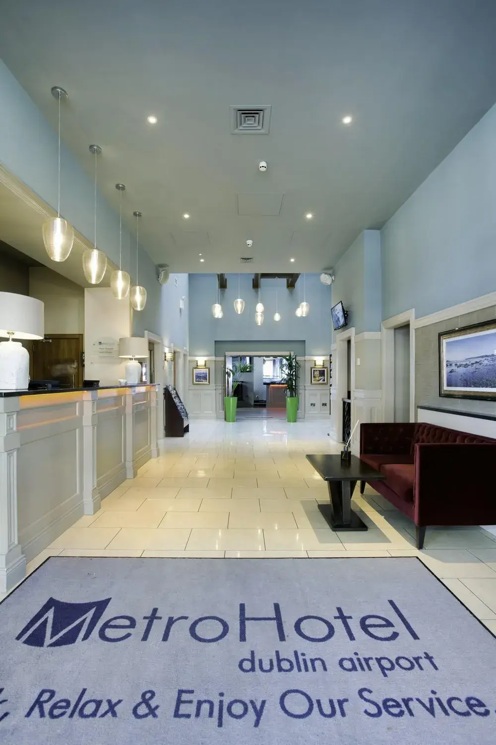 Lobby or reception in Metro Hotel Dublin Airport