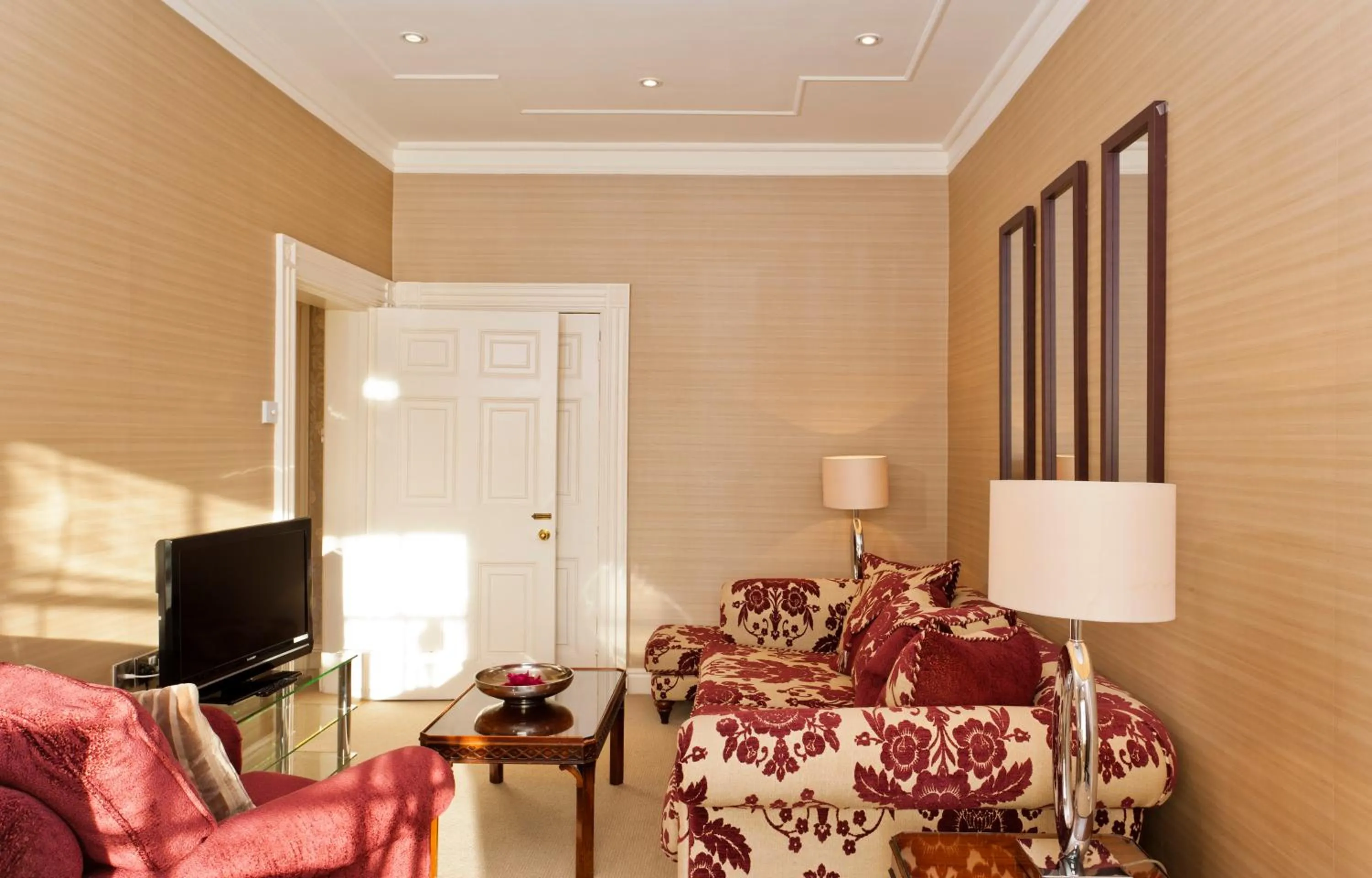 TV and multimedia in Rowton Hall Hotel and Spa