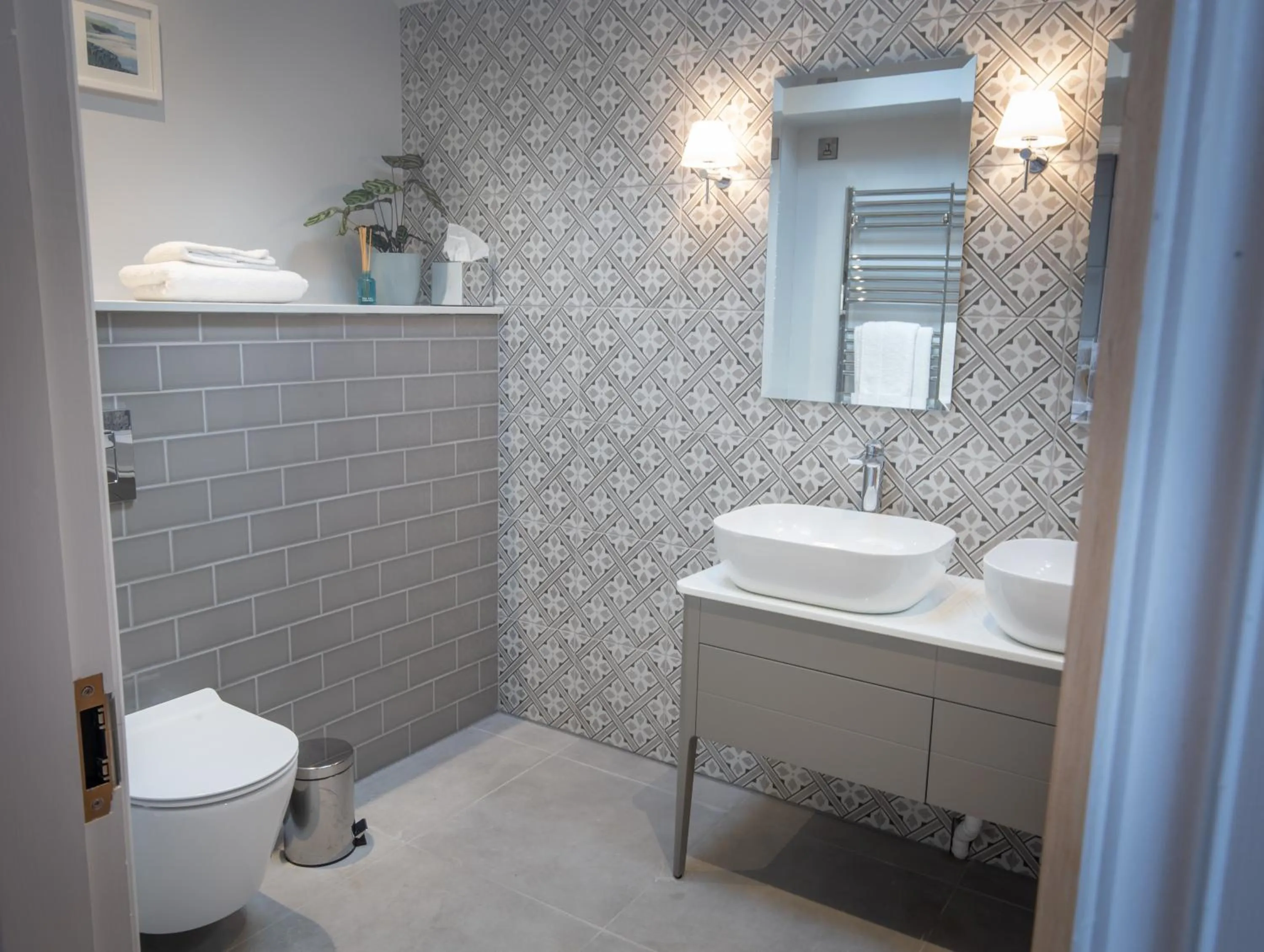 Shower in Rowton Hall Hotel and Spa