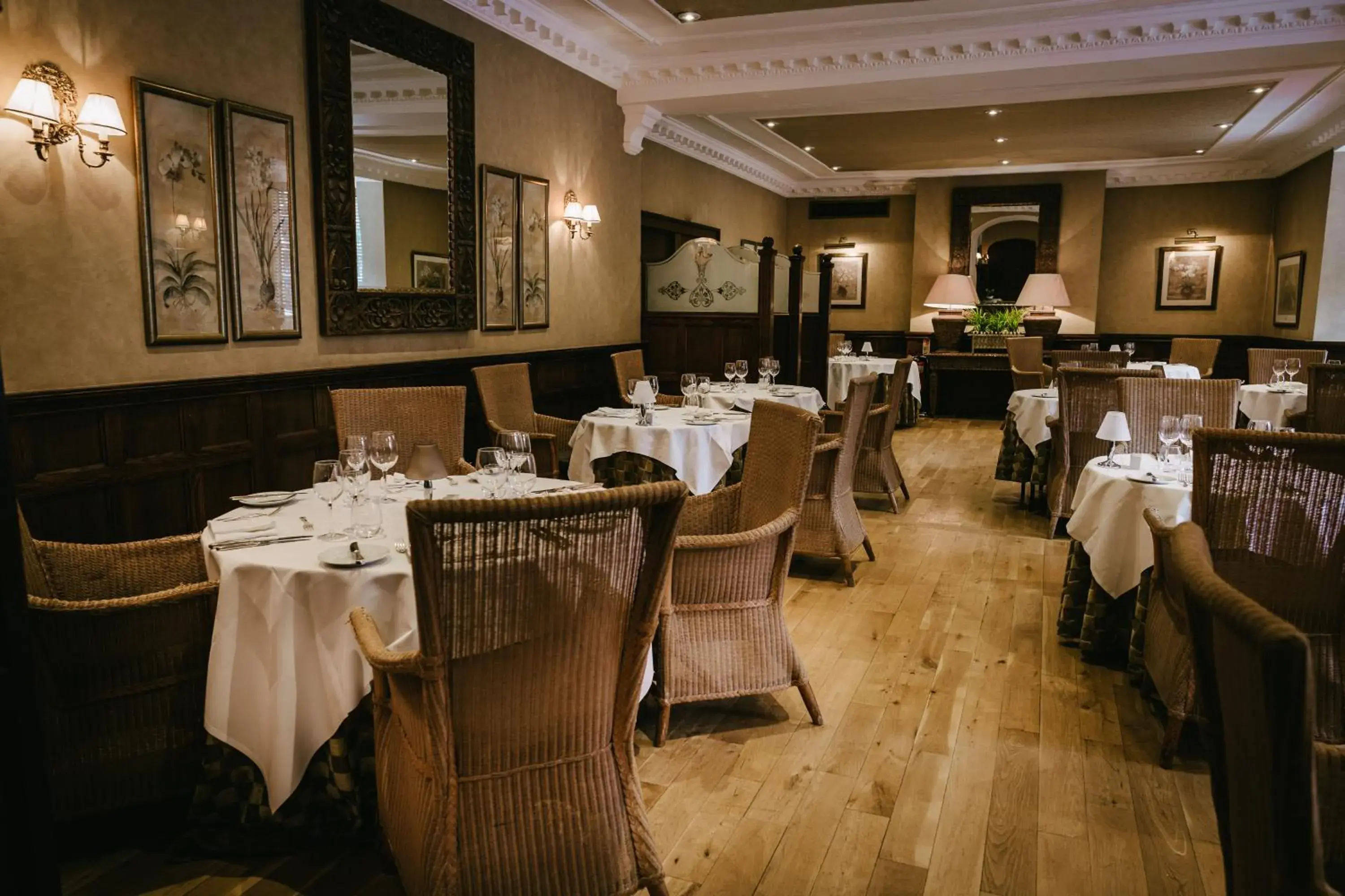 Restaurant/places to eat in Rowton Hall Hotel and Spa Restaurant/places to eat in Rowton Hall Hotel and Spa