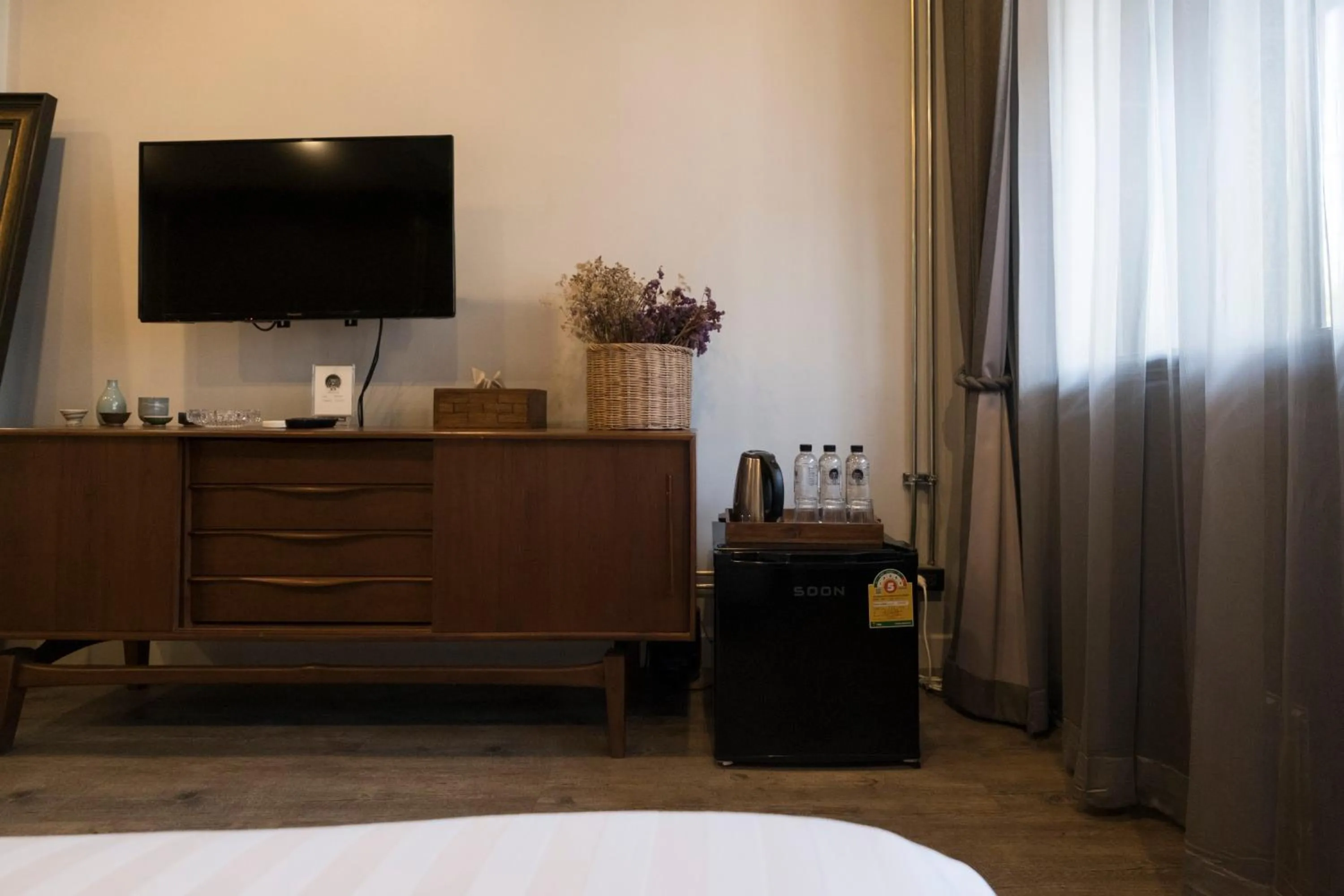 TV and multimedia, Bed in Iron32 Hotel