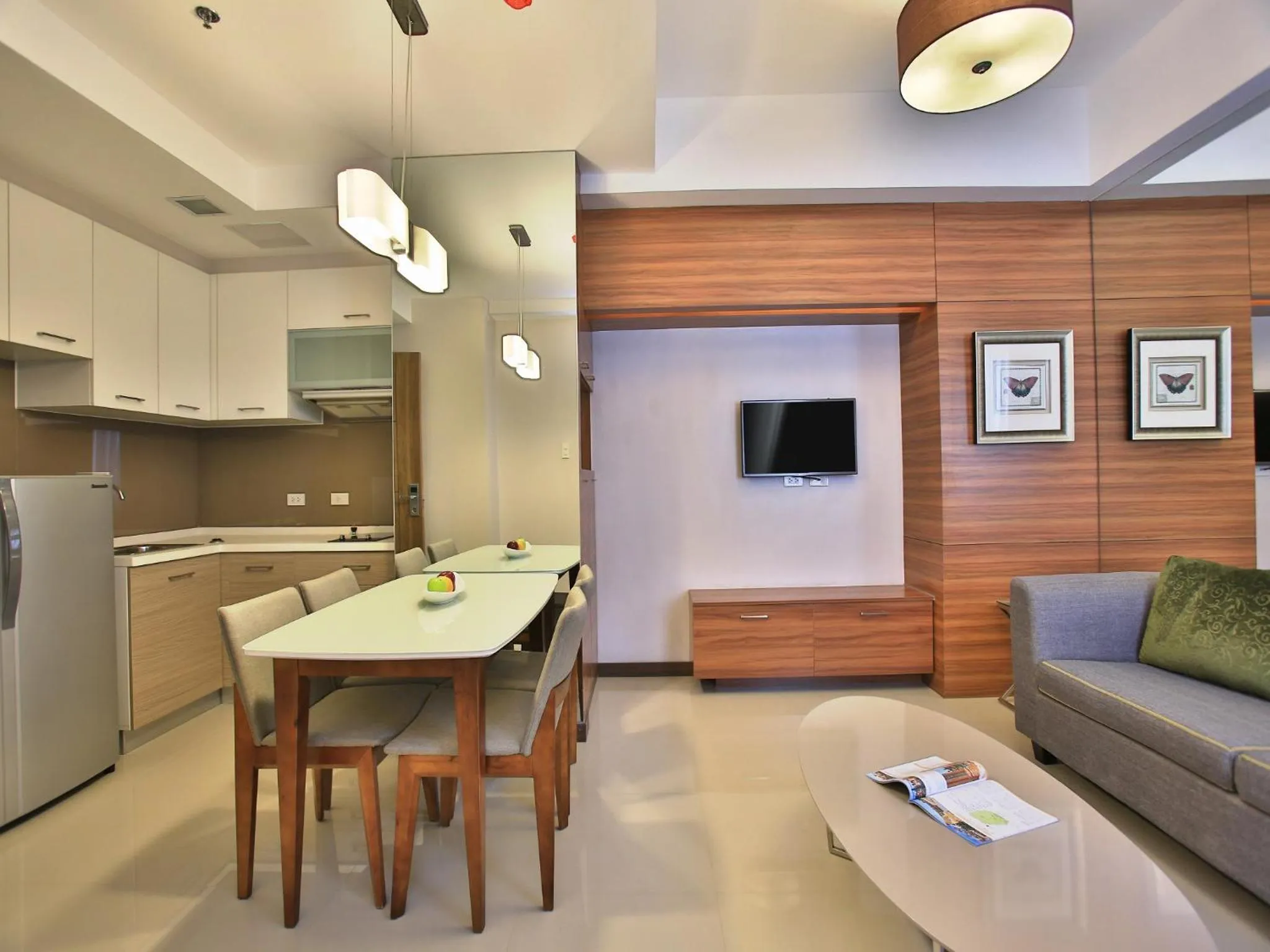 Kitchen or kitchenette in Valero Grand Suites by Swiss-Belhotel