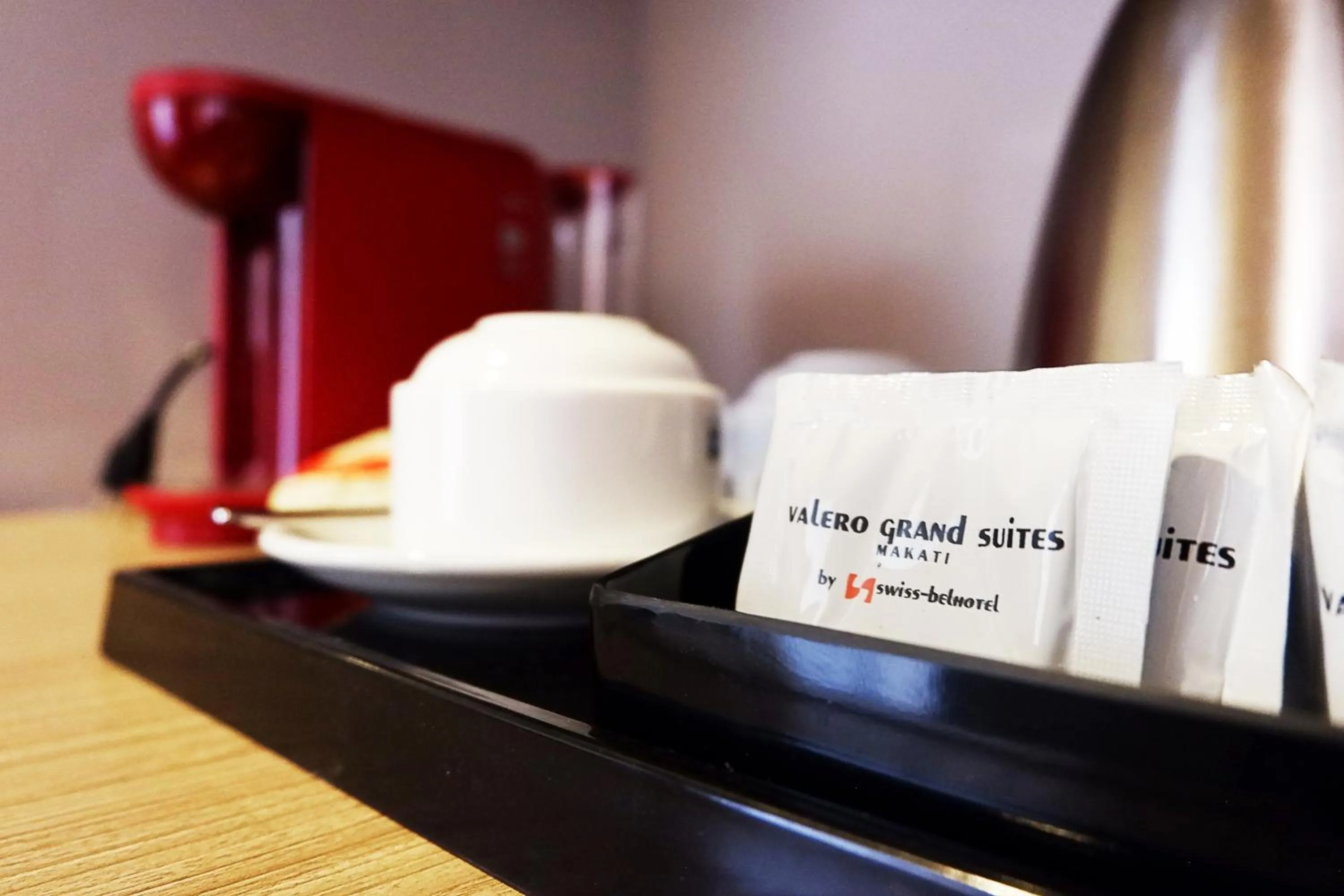 Coffee/tea facilities in Valero Grand Suites by Swiss-Belhotel