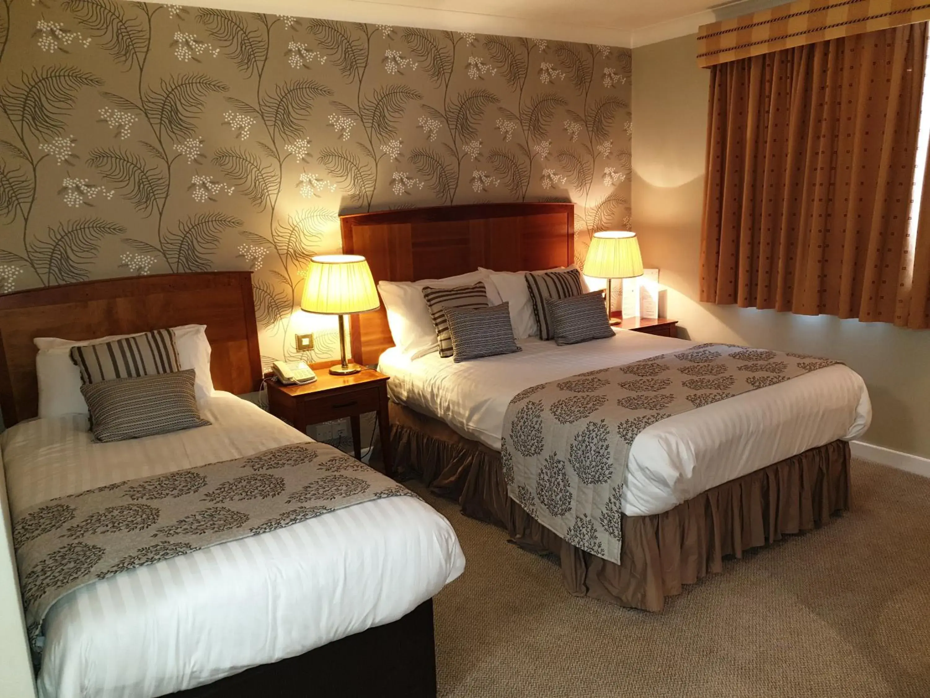 Bed in Red Lion Hotel Bed in Red Lion Hotel