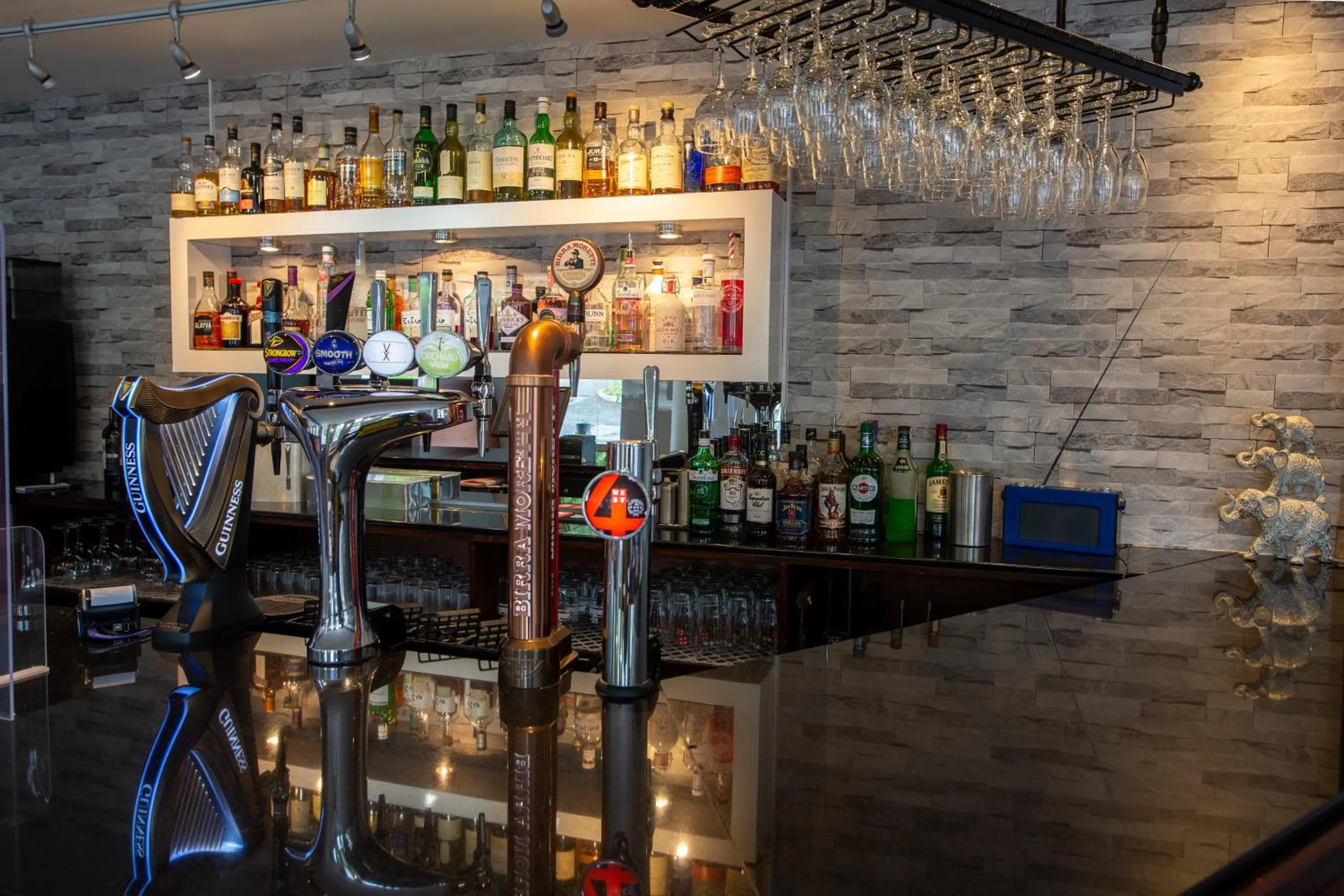 Lounge or bar in Rosslea Hall Hotel