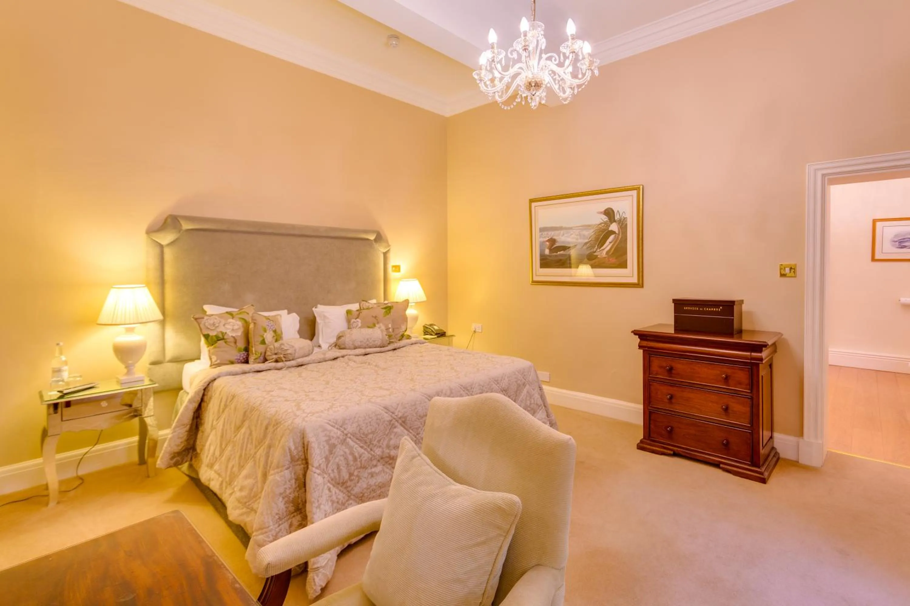 Bed in Rushton Hall Hotel and Spa