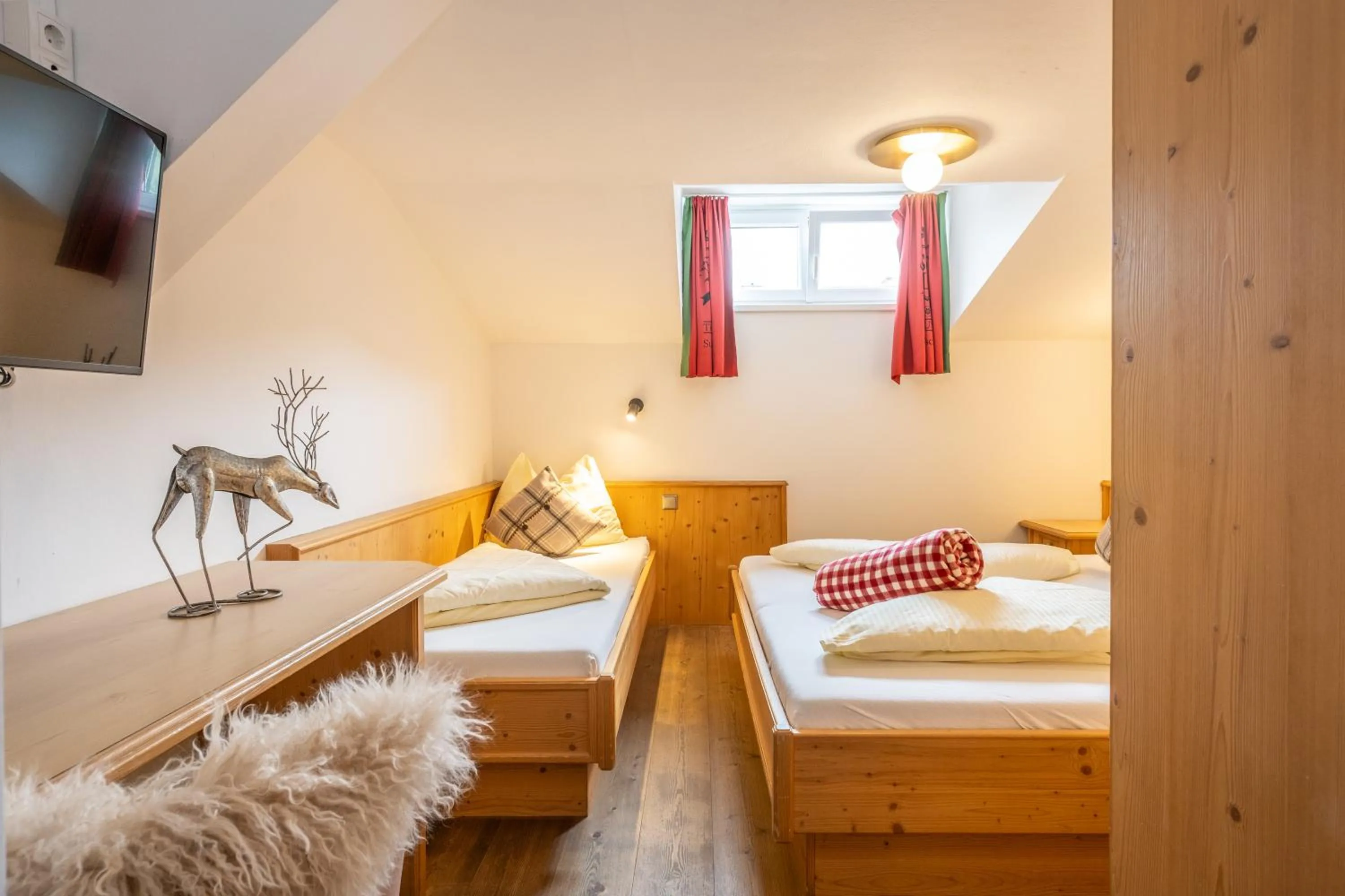 Mara's Little Boutique Sleepover - Budget Holiday Home
