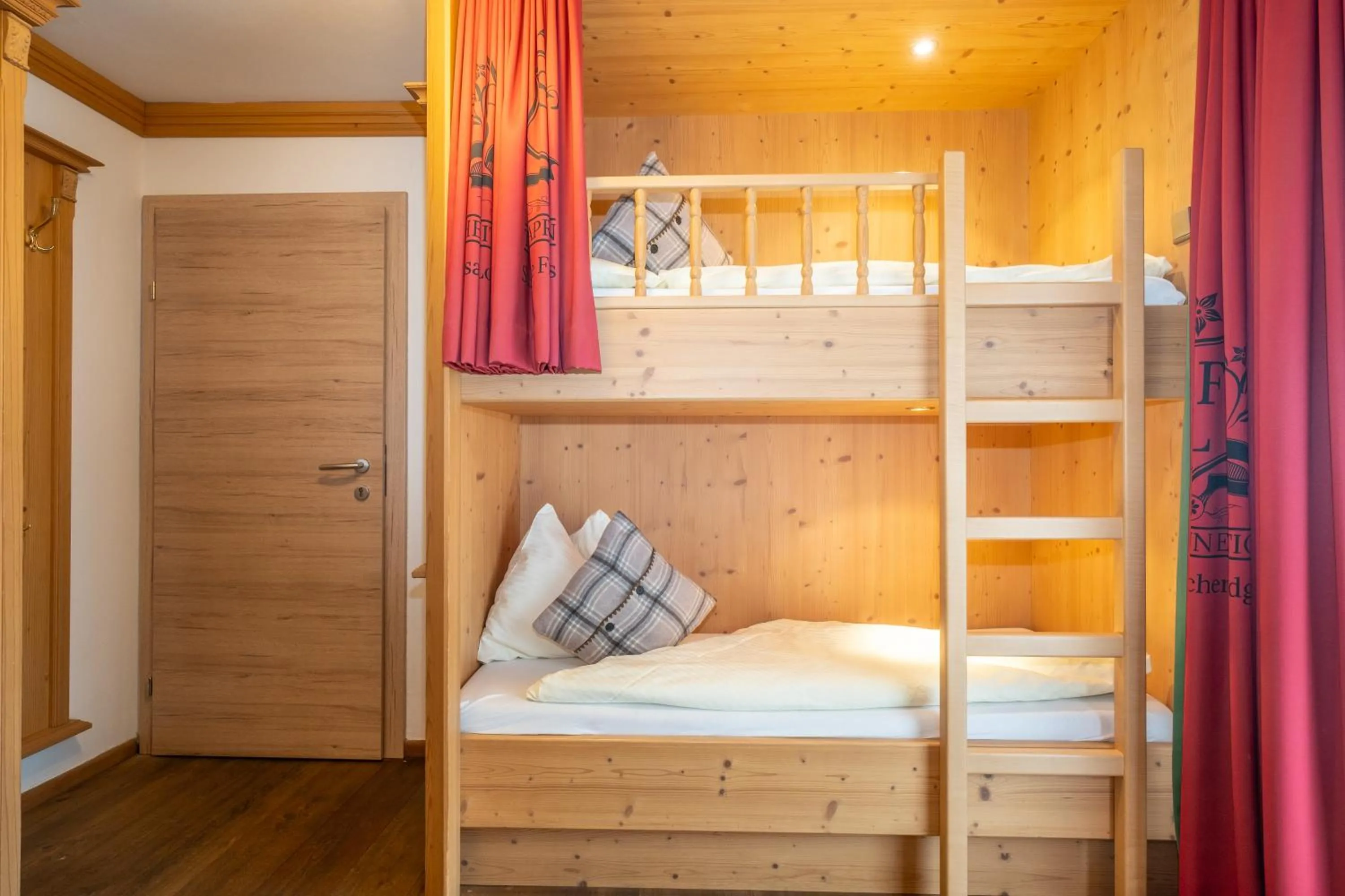 Mara's Little Boutique Sleepover - Budget Holiday Home