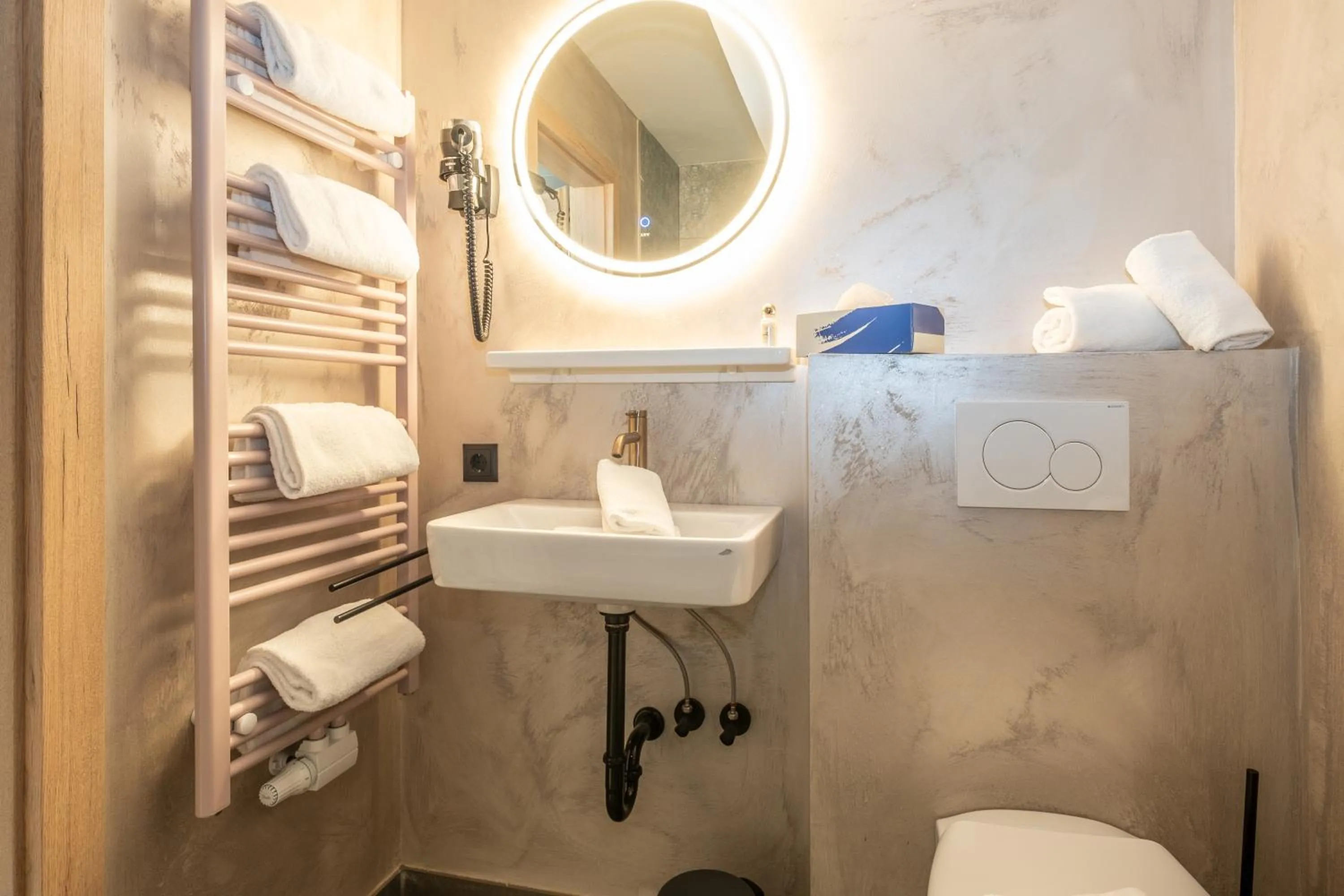 Mara's Little Boutique Sleepover - Budget Holiday Home