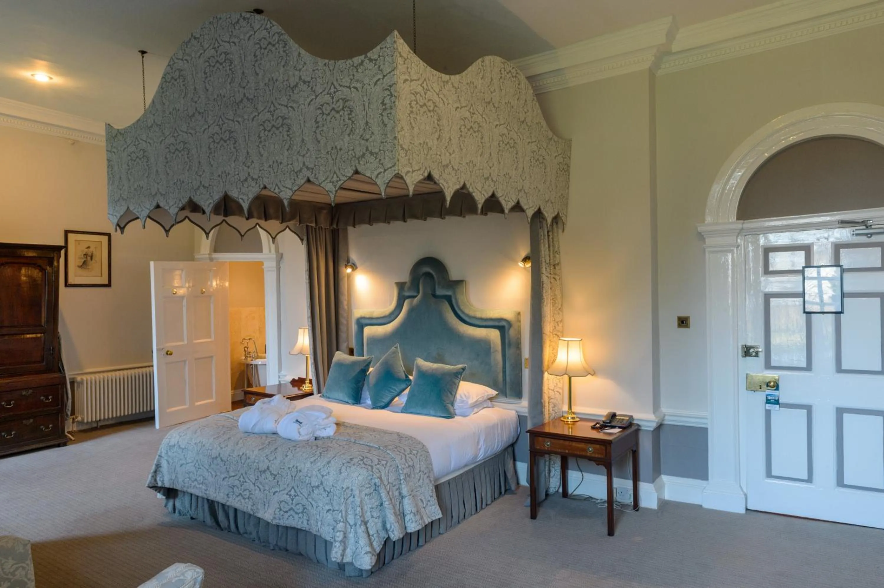 Bedroom, Bed in Hintlesham Hall Hotel