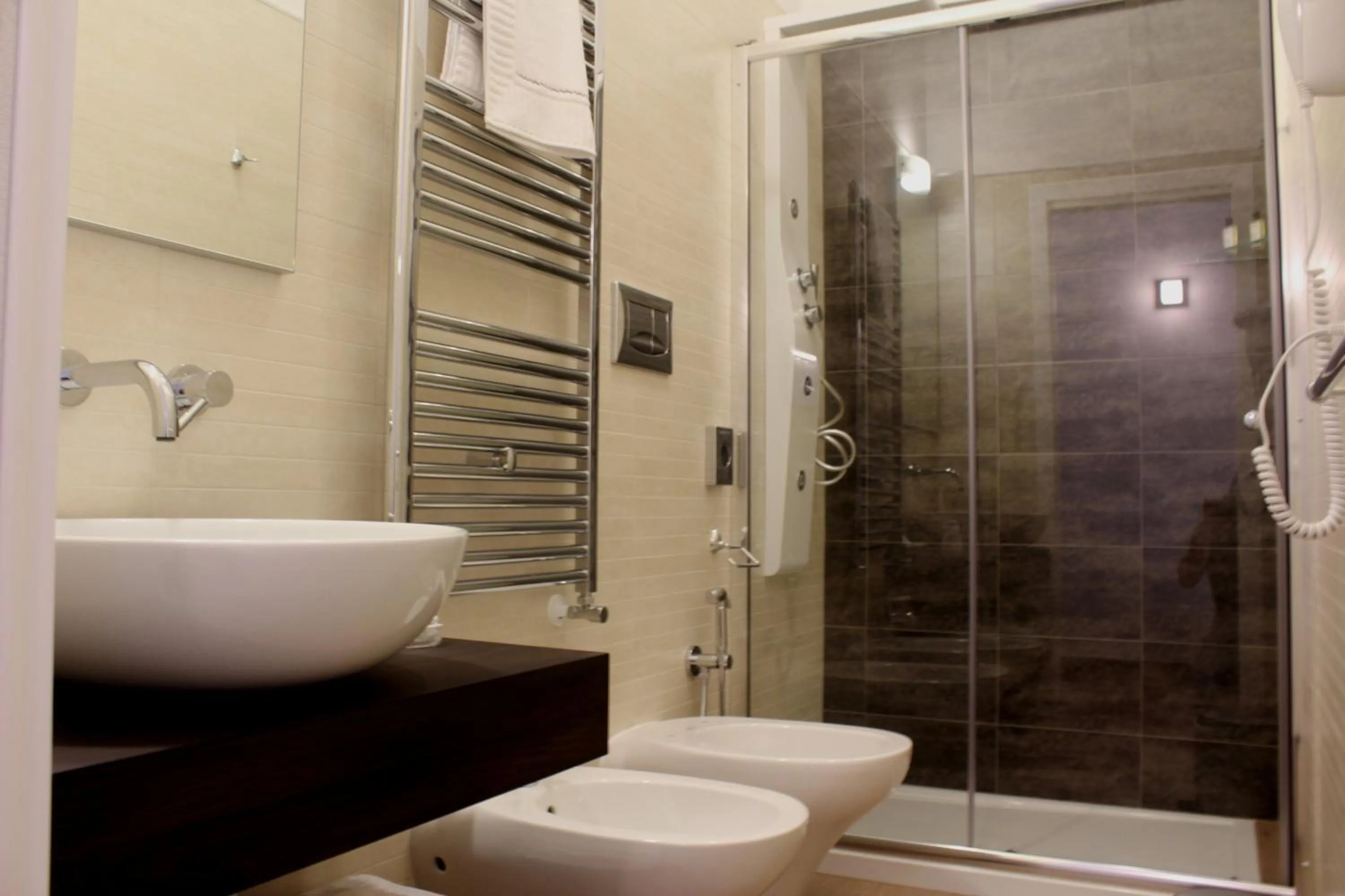 Shower in I Cordari B&B