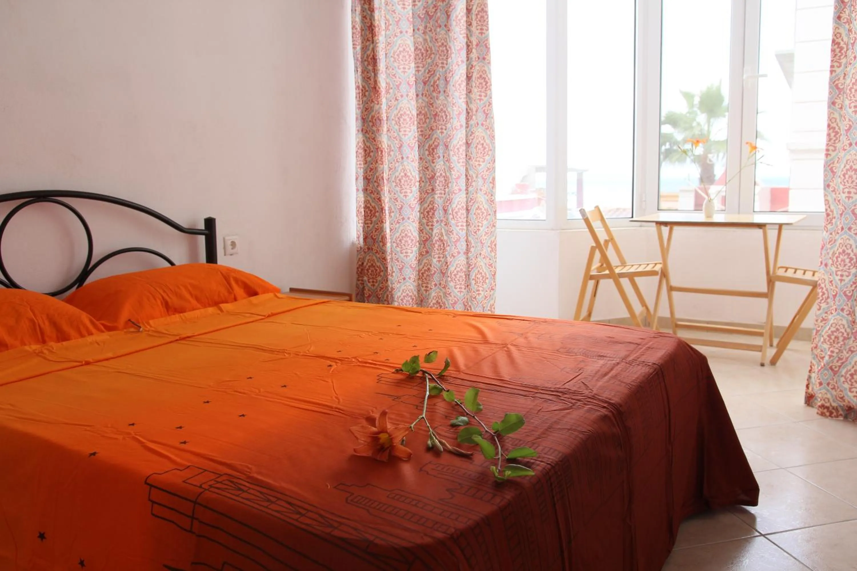 Photo of the whole room, Bed in Madalenas B&B
