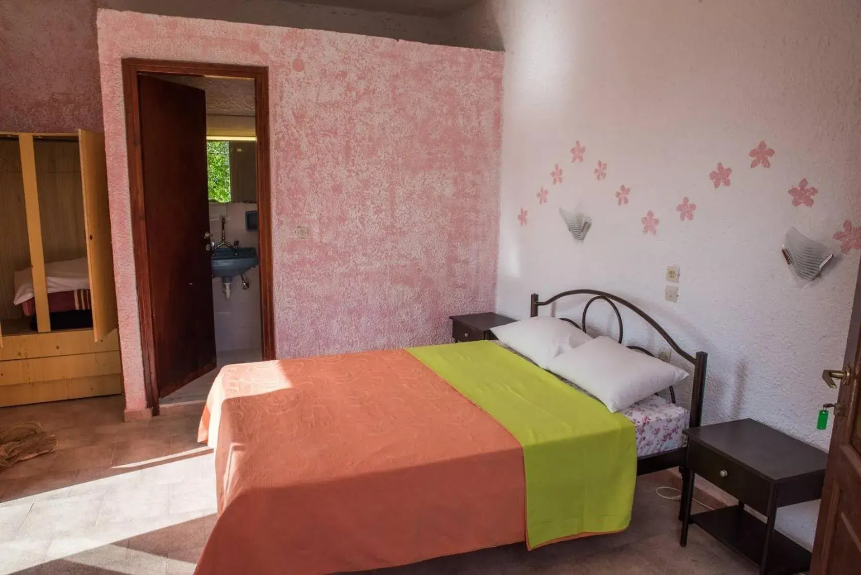 Deluxe Double Room in Madalenas B&B Deluxe Double Room in Madalenas B&B