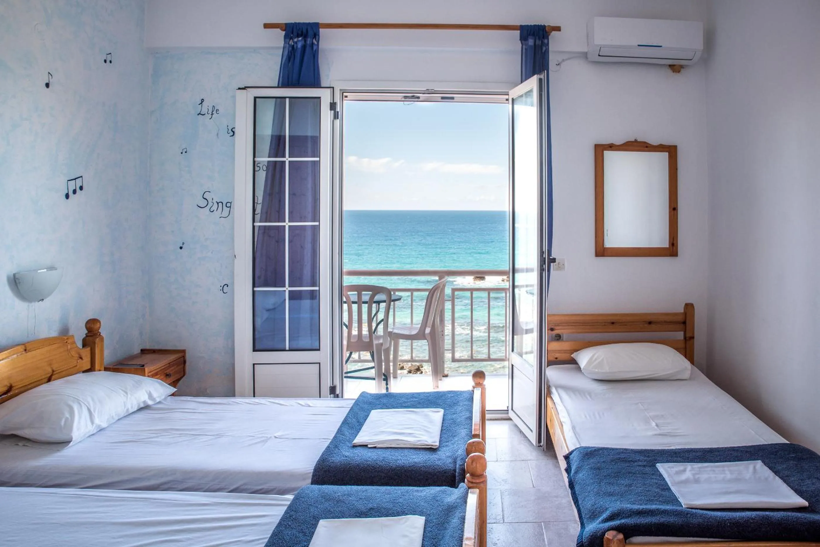 Bed in Madalenas B&B