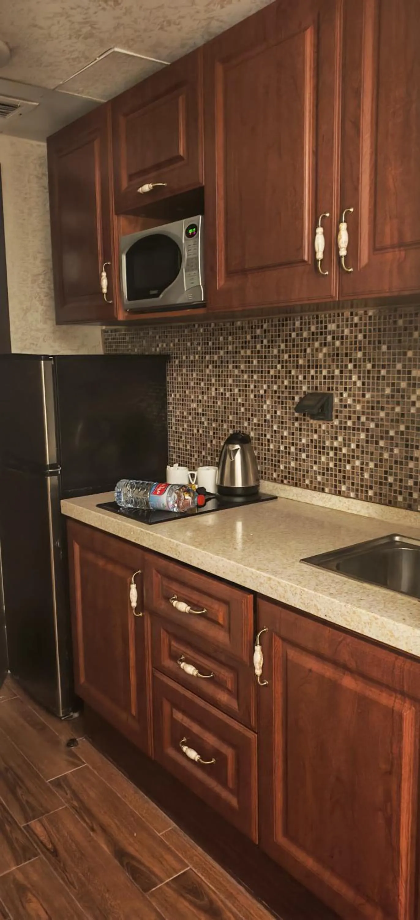 kitchen in Aljamal Hotel