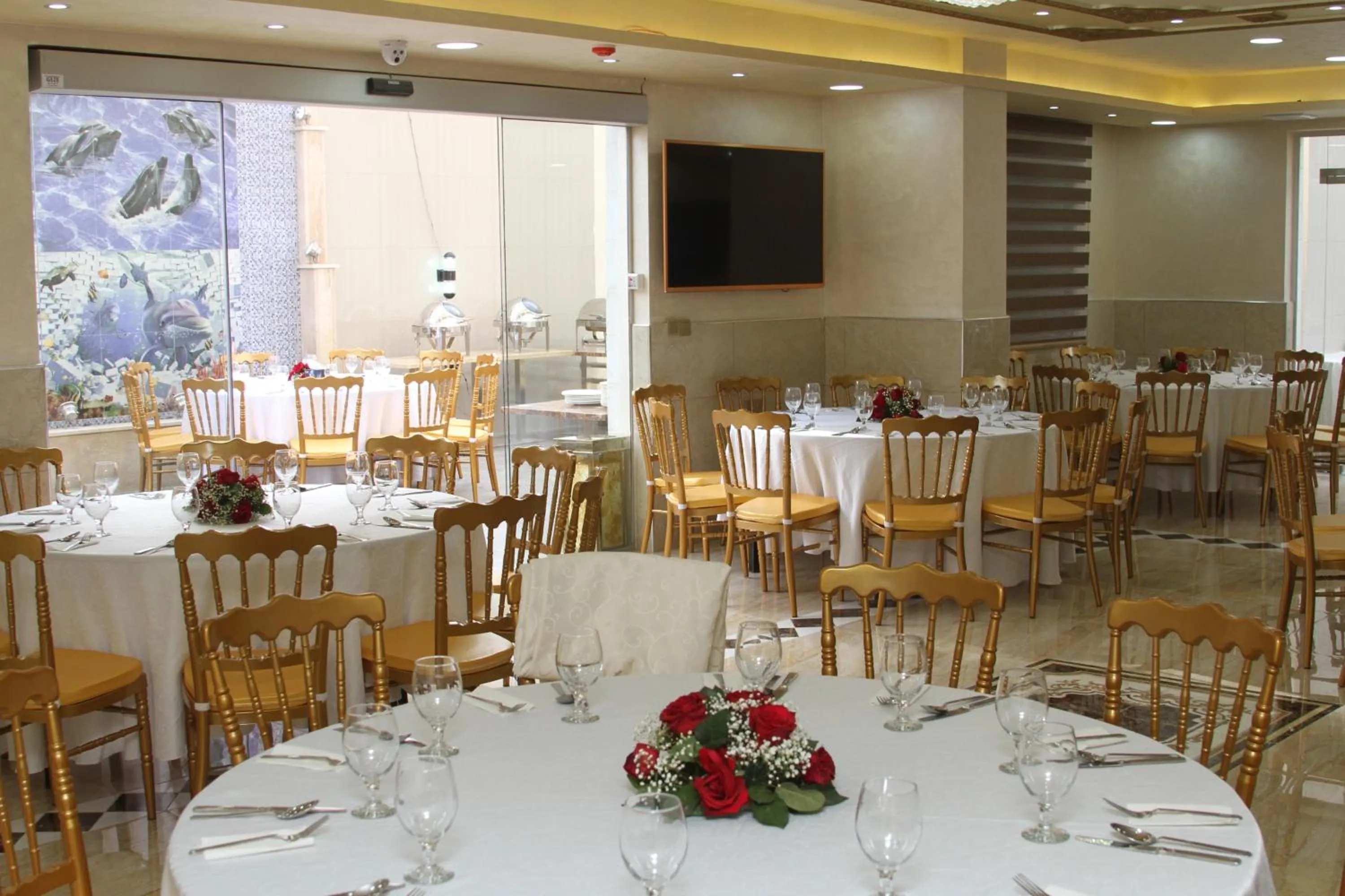 Restaurant/places to eat in Aljamal Hotel