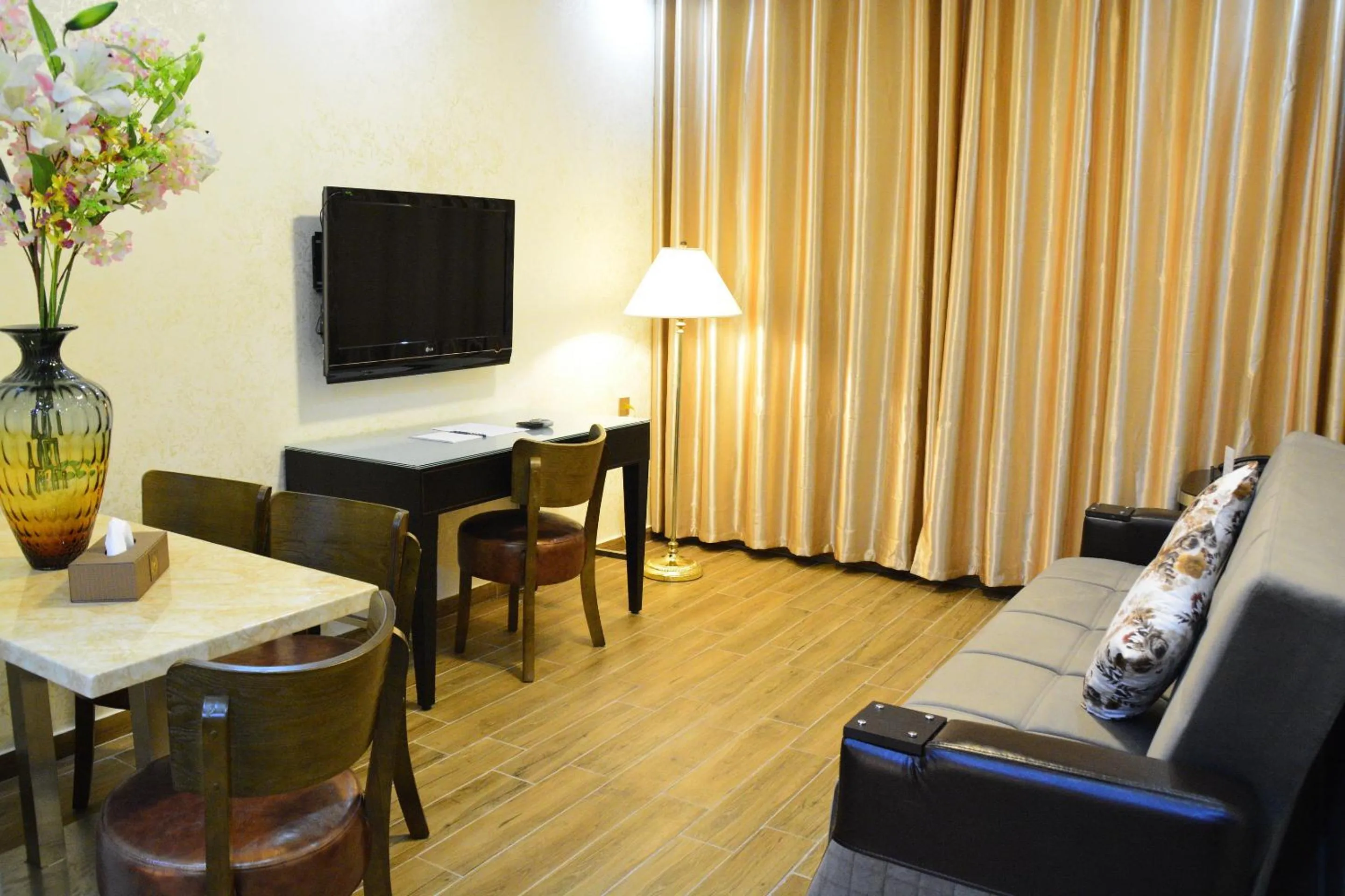 Decorative detail in Aljamal Hotel